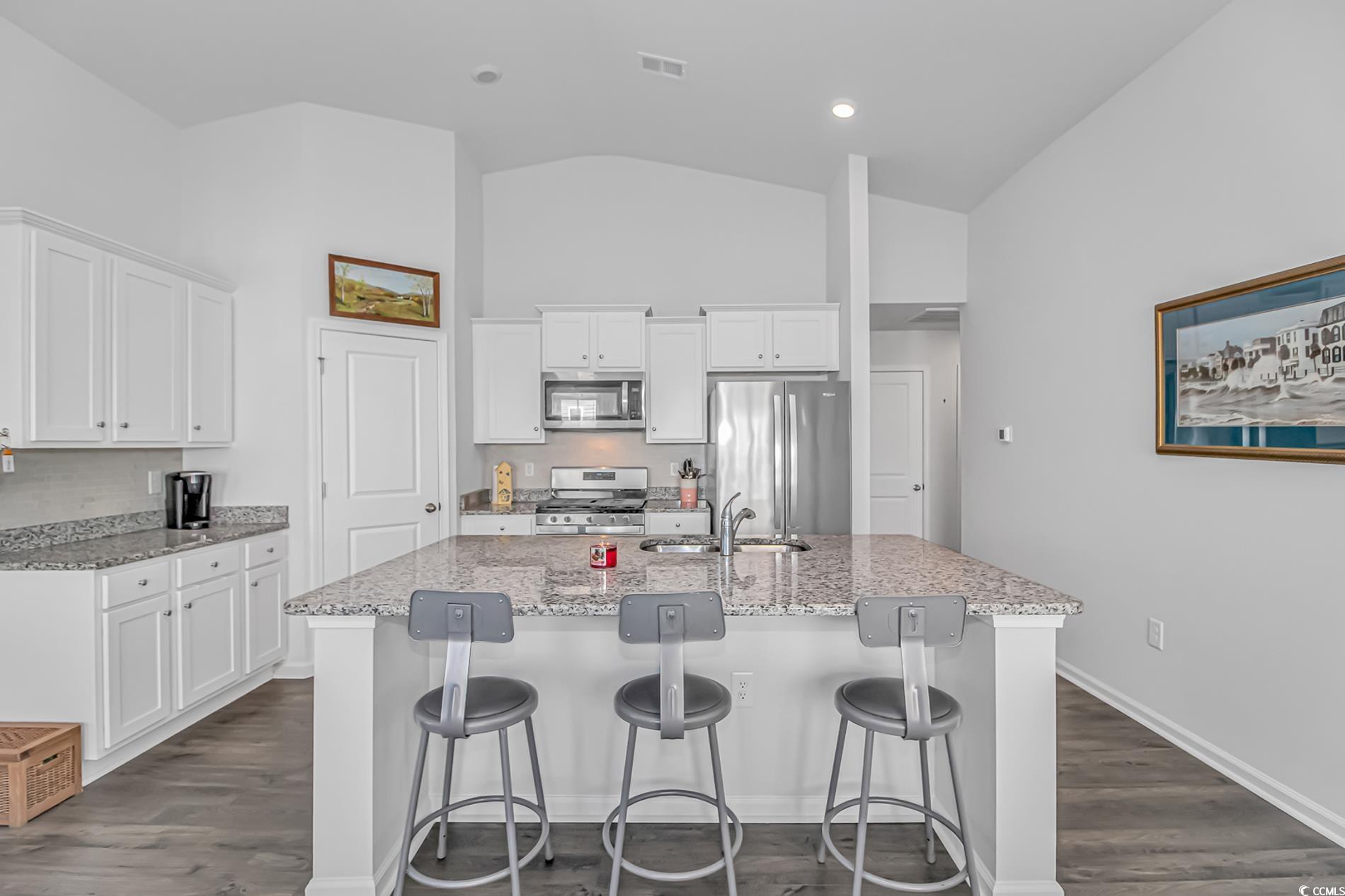 559 Courtridge Loop Property Photo 4