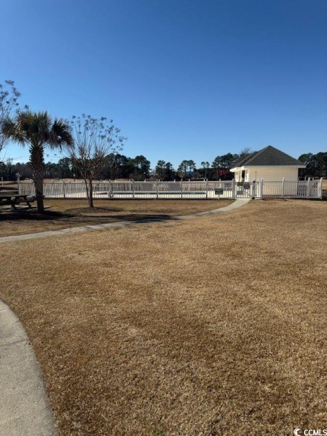 685 Tupelo Ln. Property Photo 6