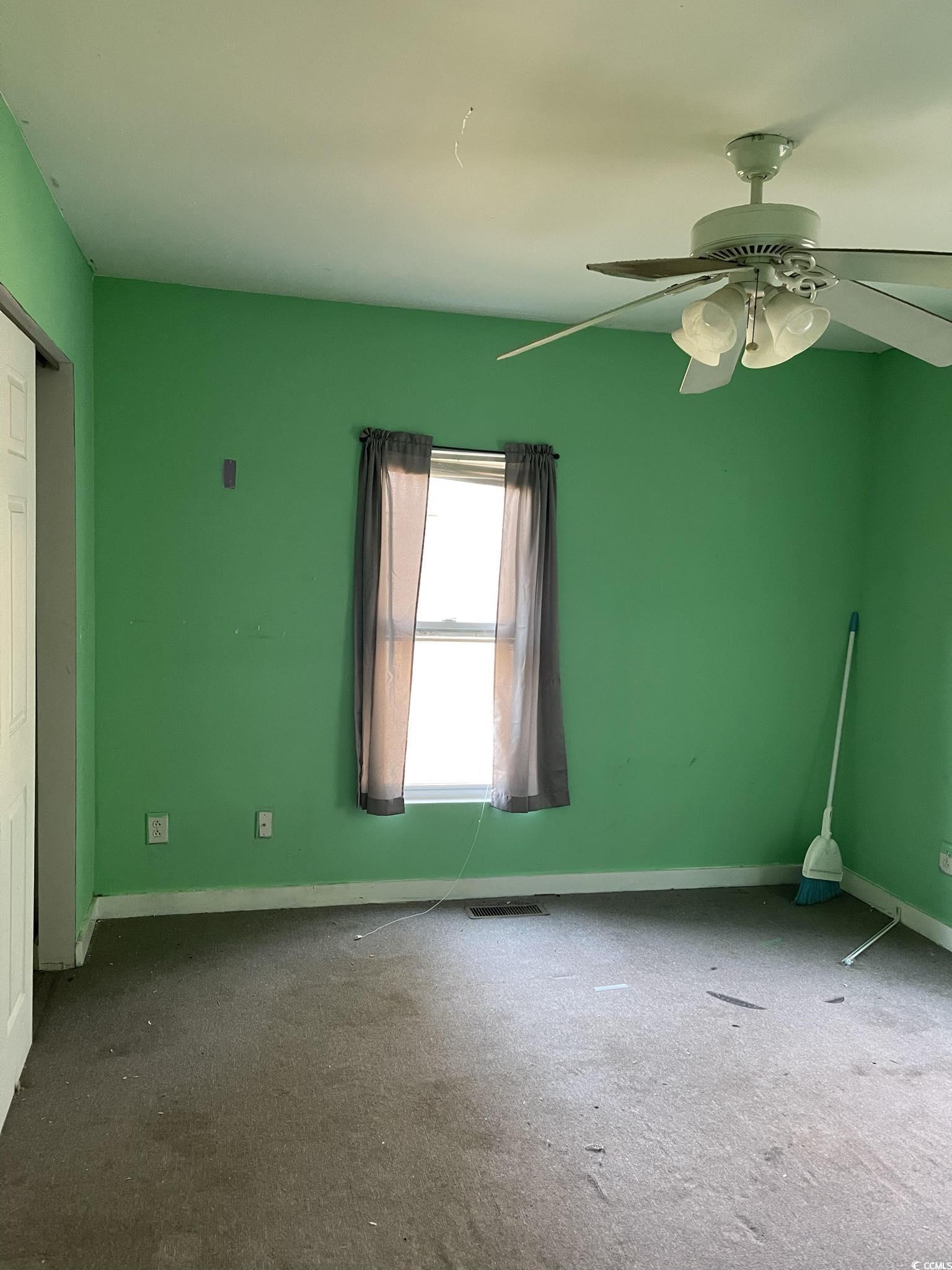 1353 Moss St. Property Photo 14