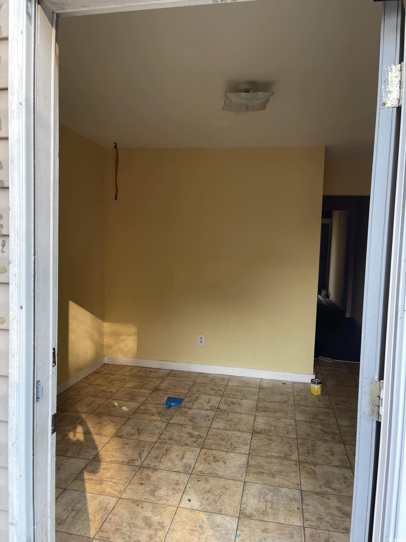 1353 Moss St. Property Photo 16