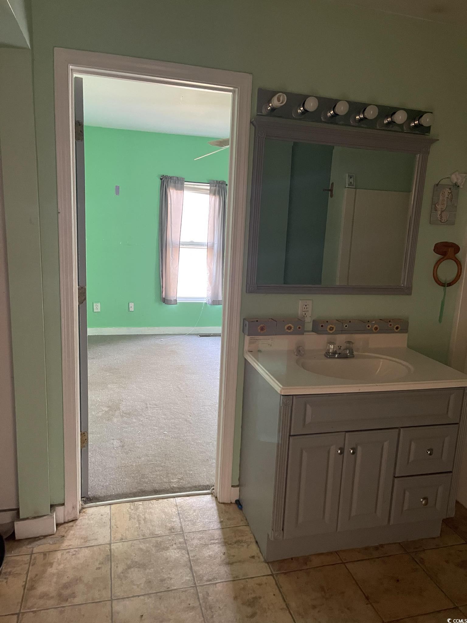 1353 Moss St. Property Photo 17