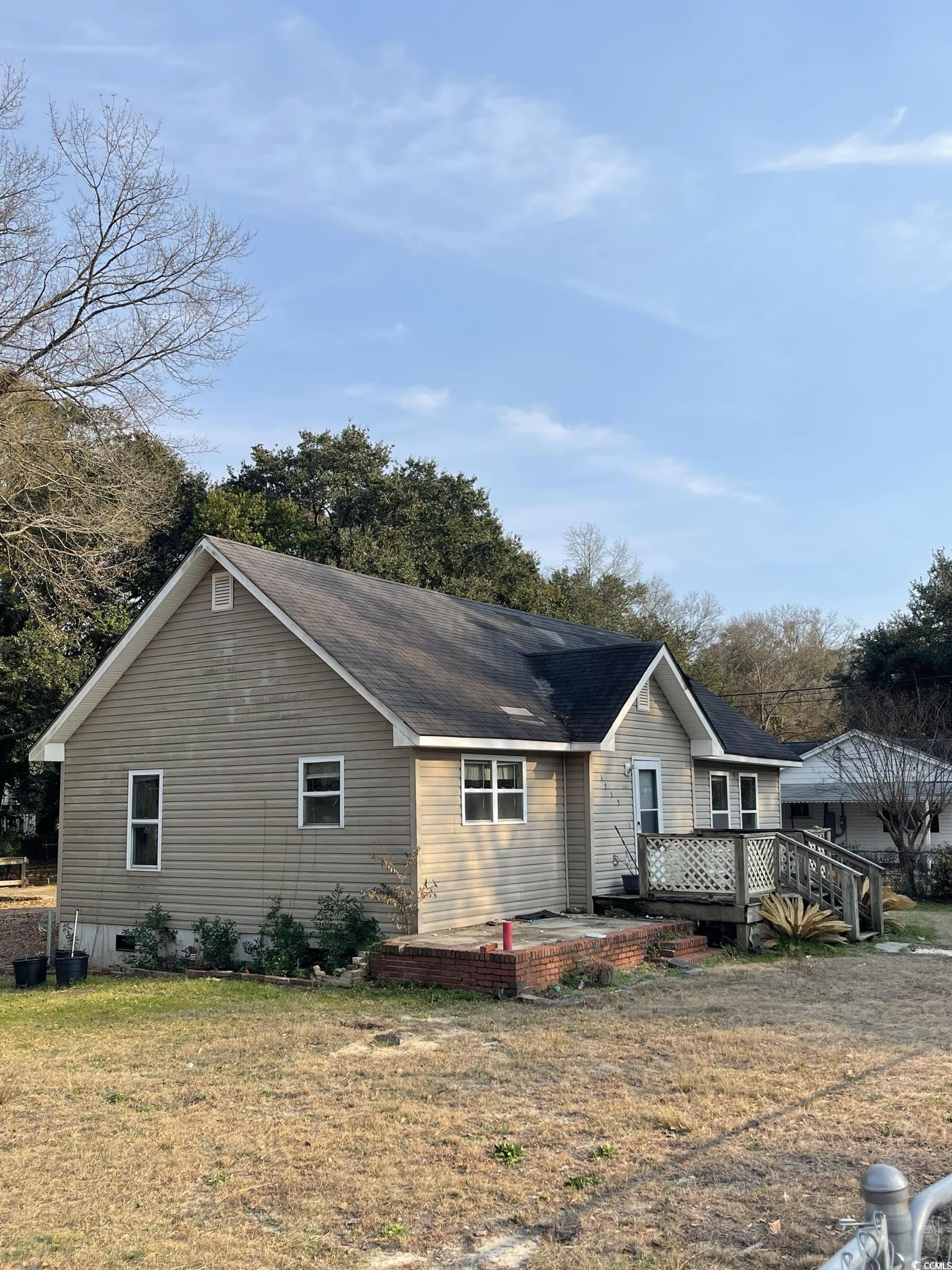 1353 Moss St. Property Photo 22