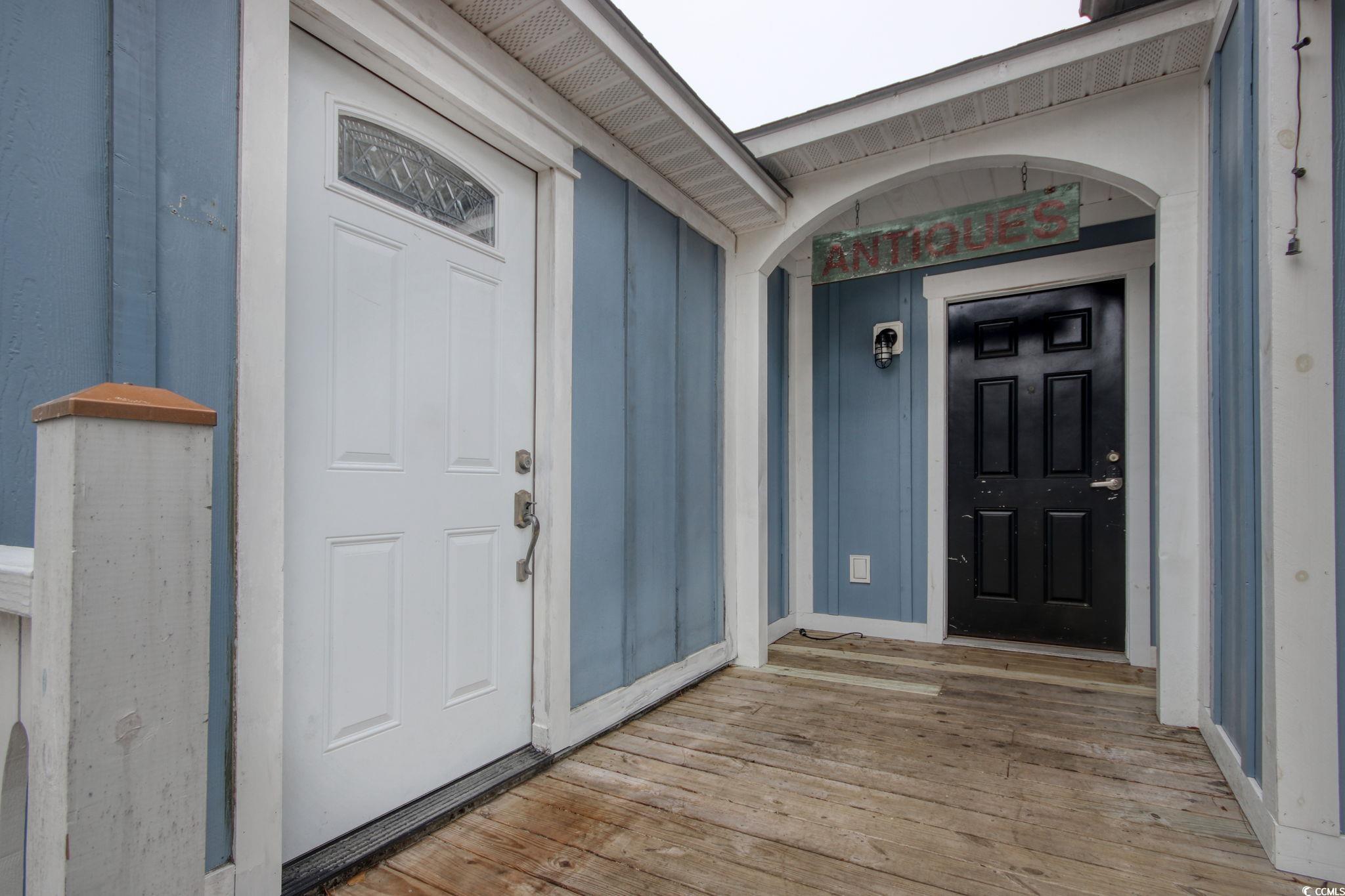 1741 Rice St. Property Photo 4