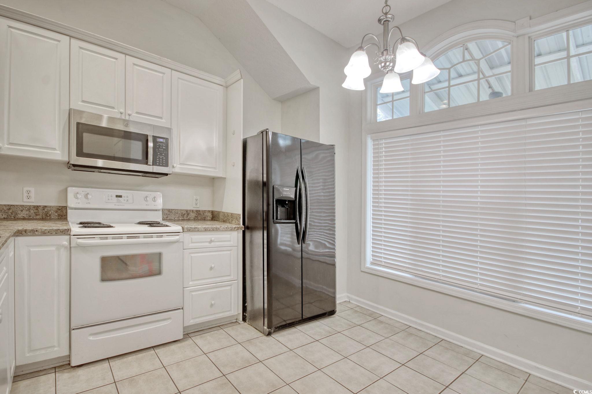 1741 Rice St. Property Photo 7