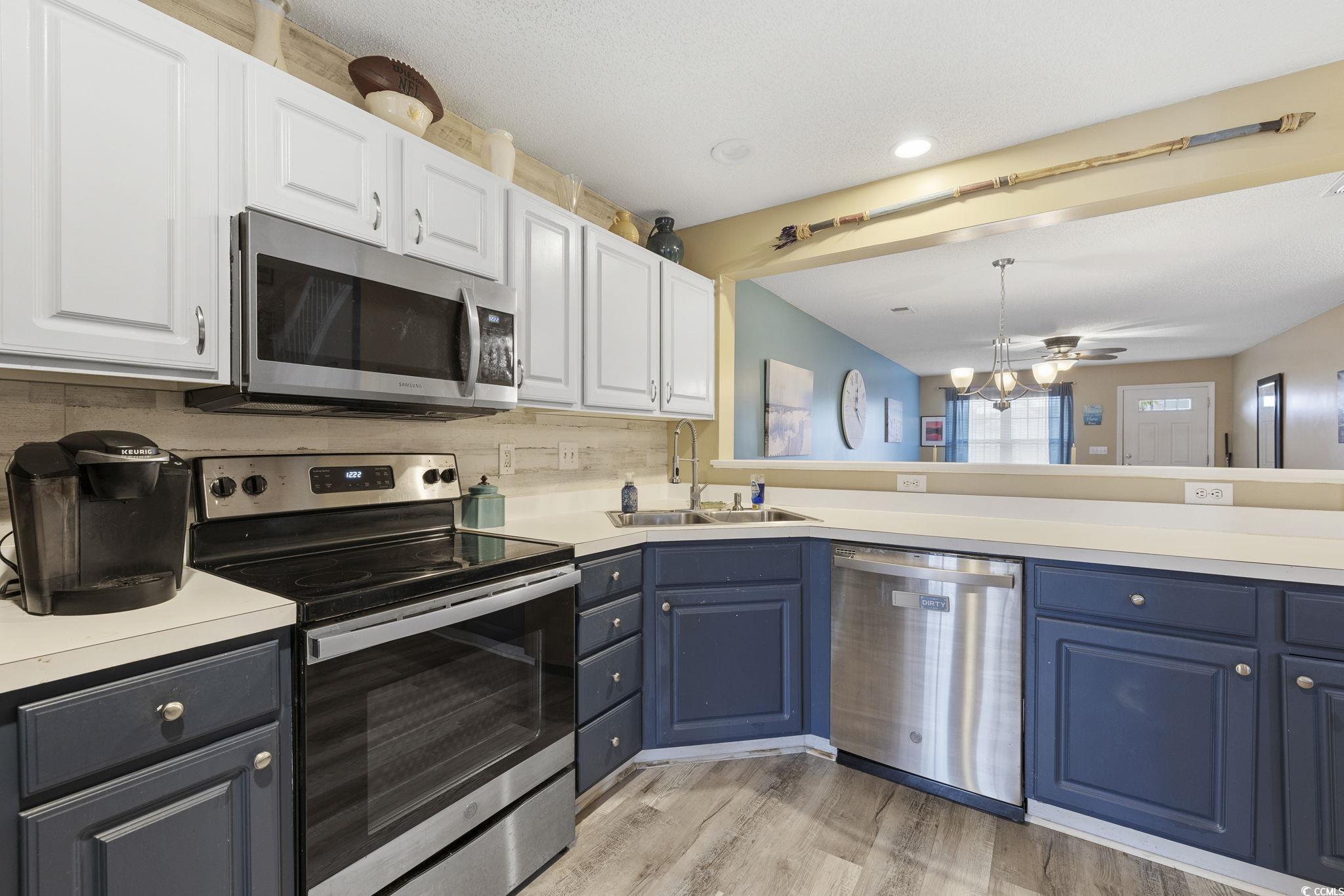 651 Riverward Dr. Property Photo 15