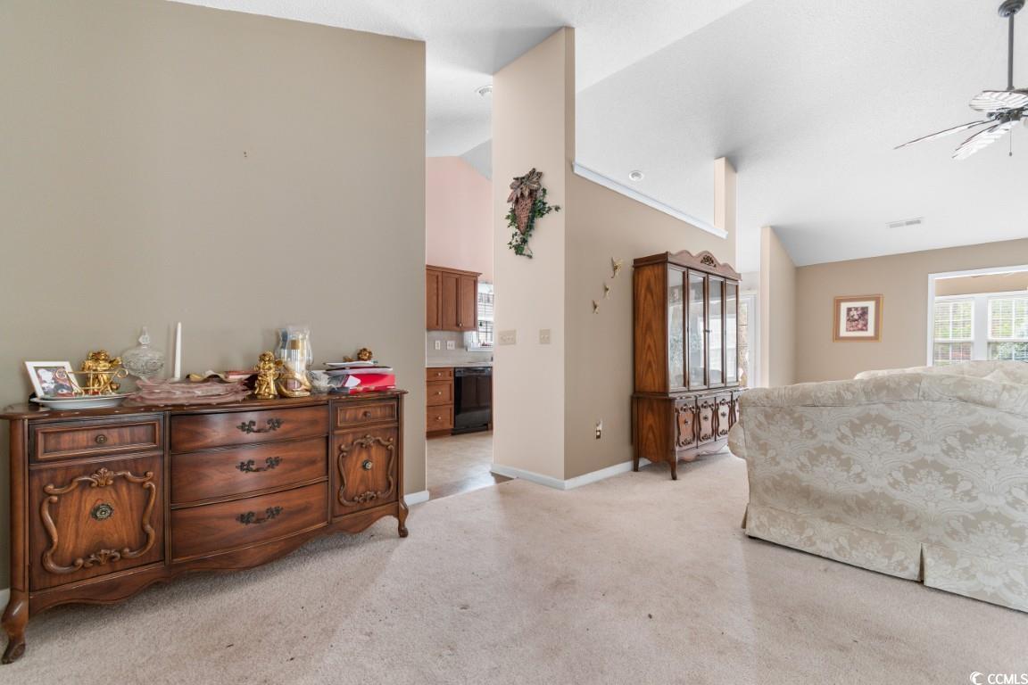 401 Barton Loop Property Photo 16