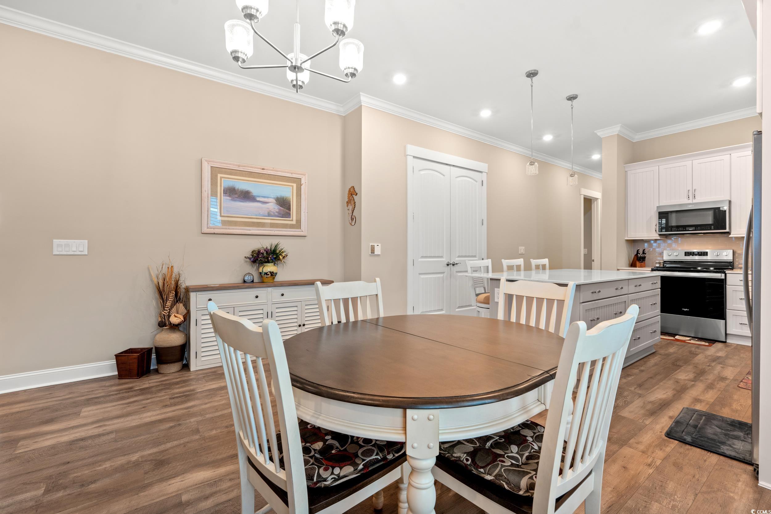 8155 Living Tide Dr. Property Photo 7