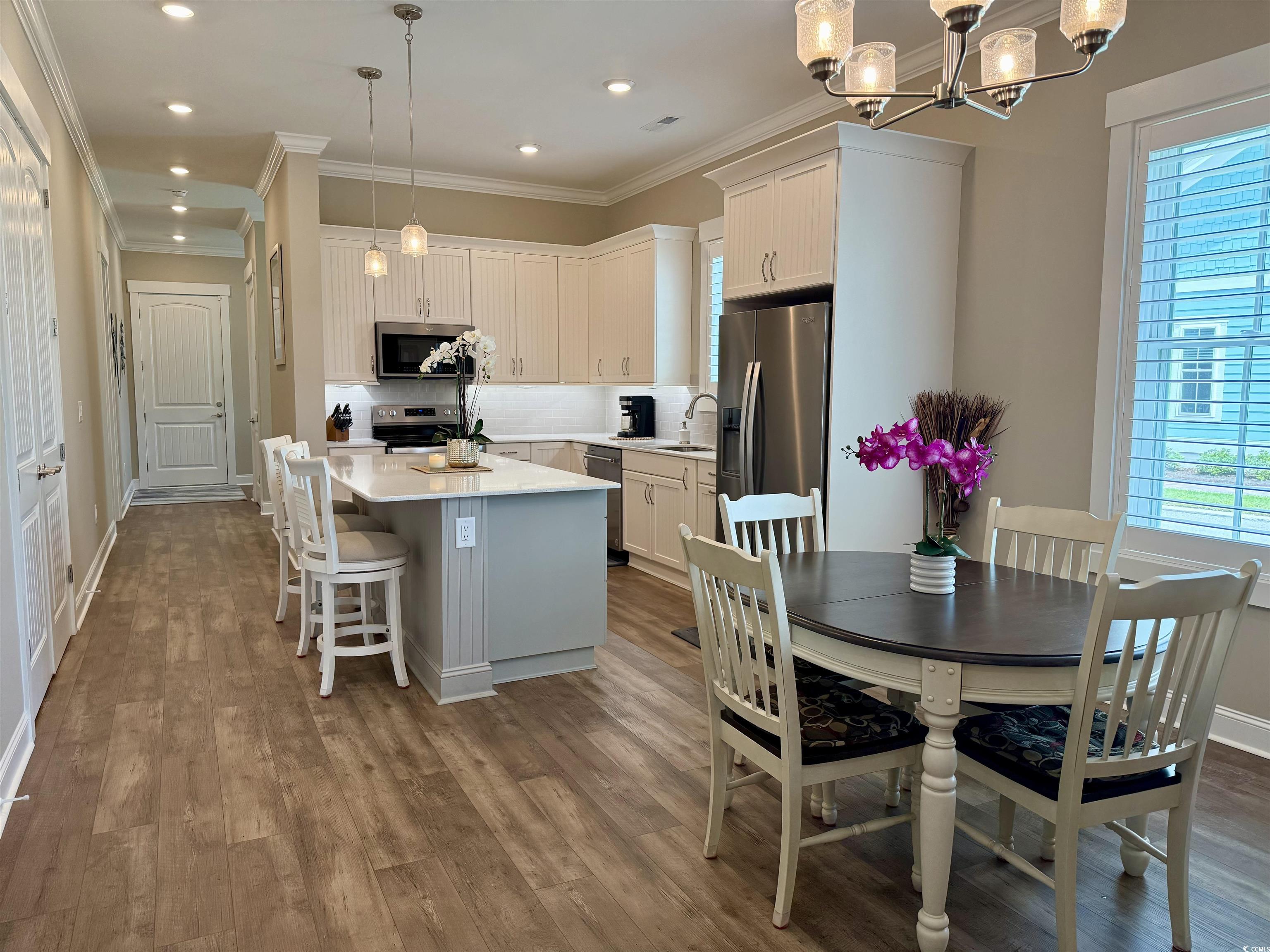 8155 Living Tide Dr. Property Photo 11