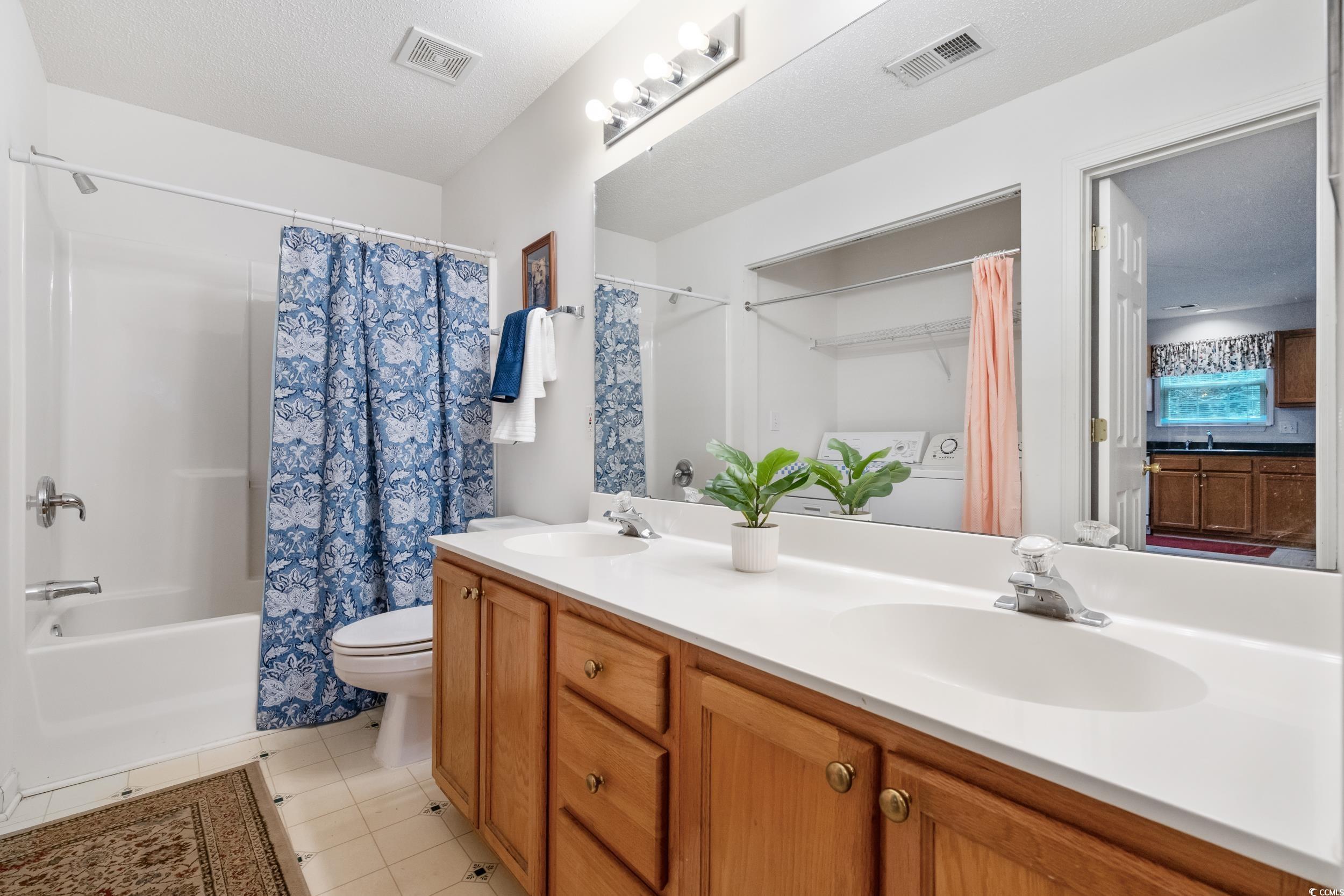 3567 Chestnut Dr. Property Photo 24