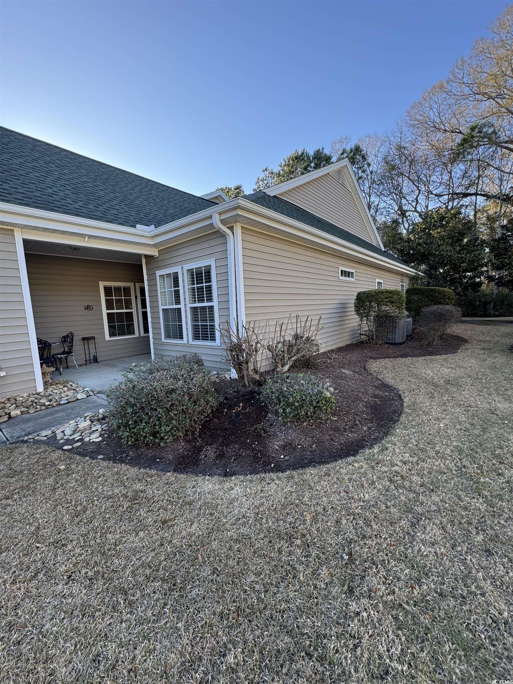 672 Pinehurst Ln. Property Photo 2