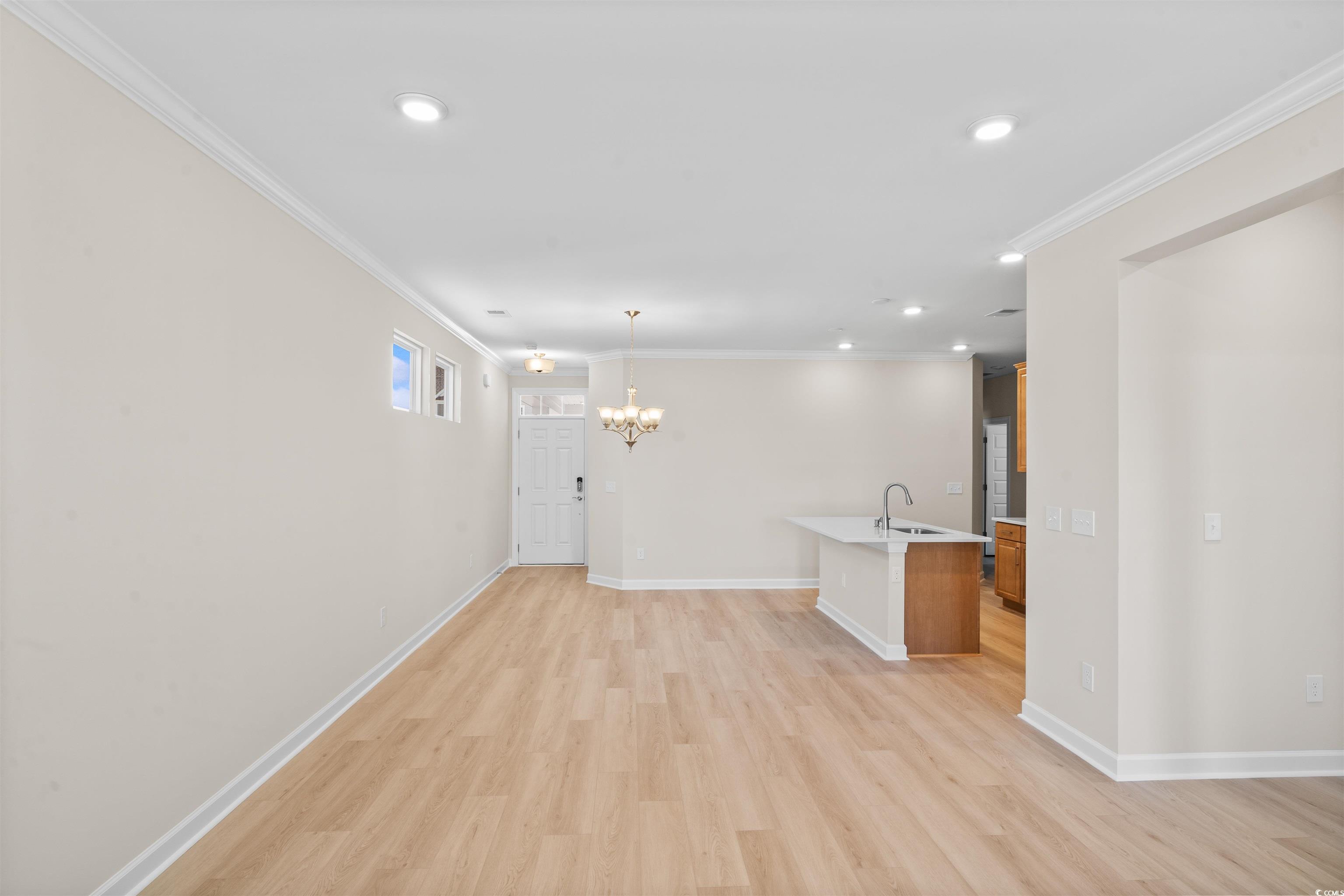 615 Castle Ct. Property Photo 5
