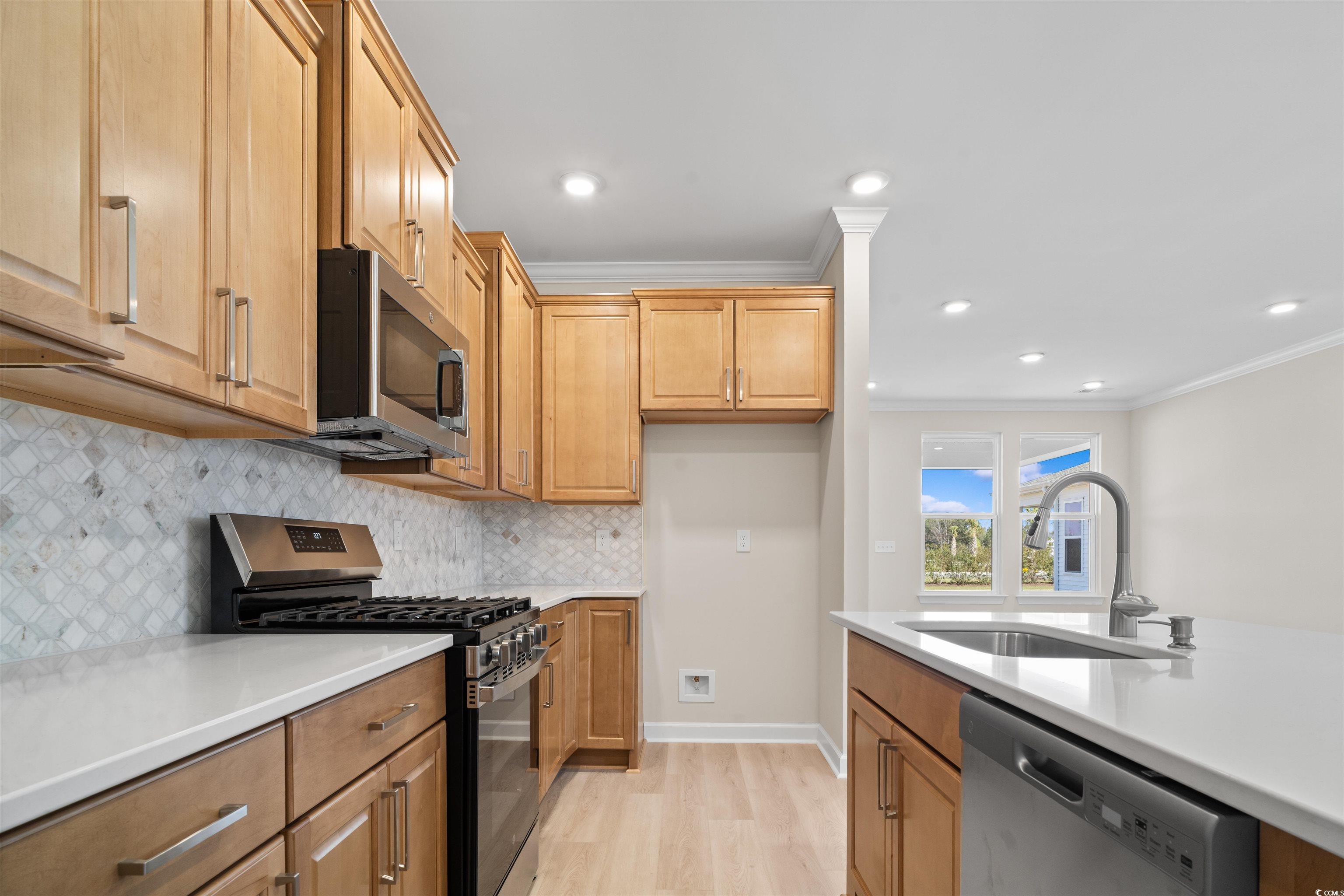 615 Castle Ct. Property Photo 7