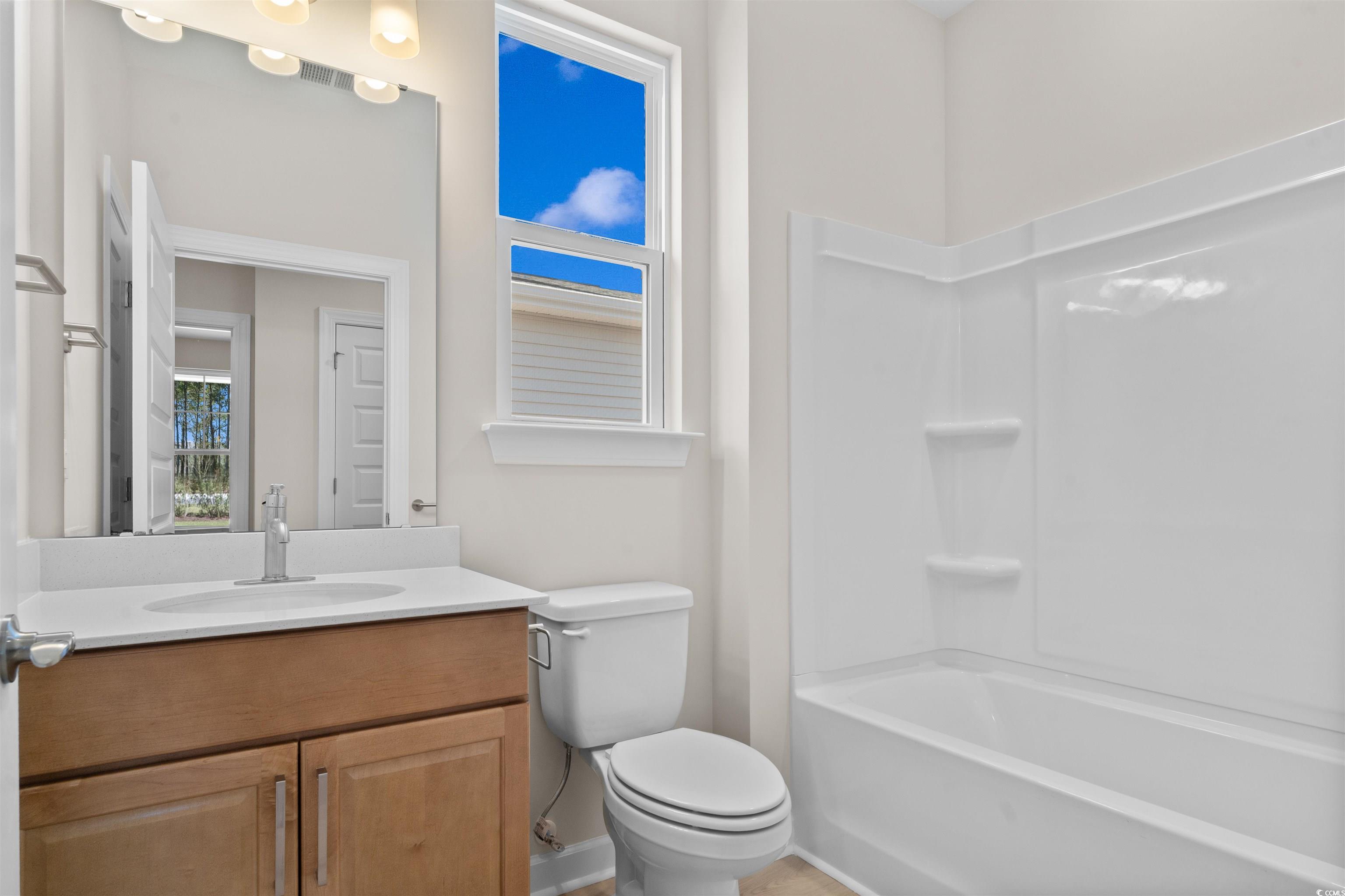 615 Castle Ct. Property Photo 8