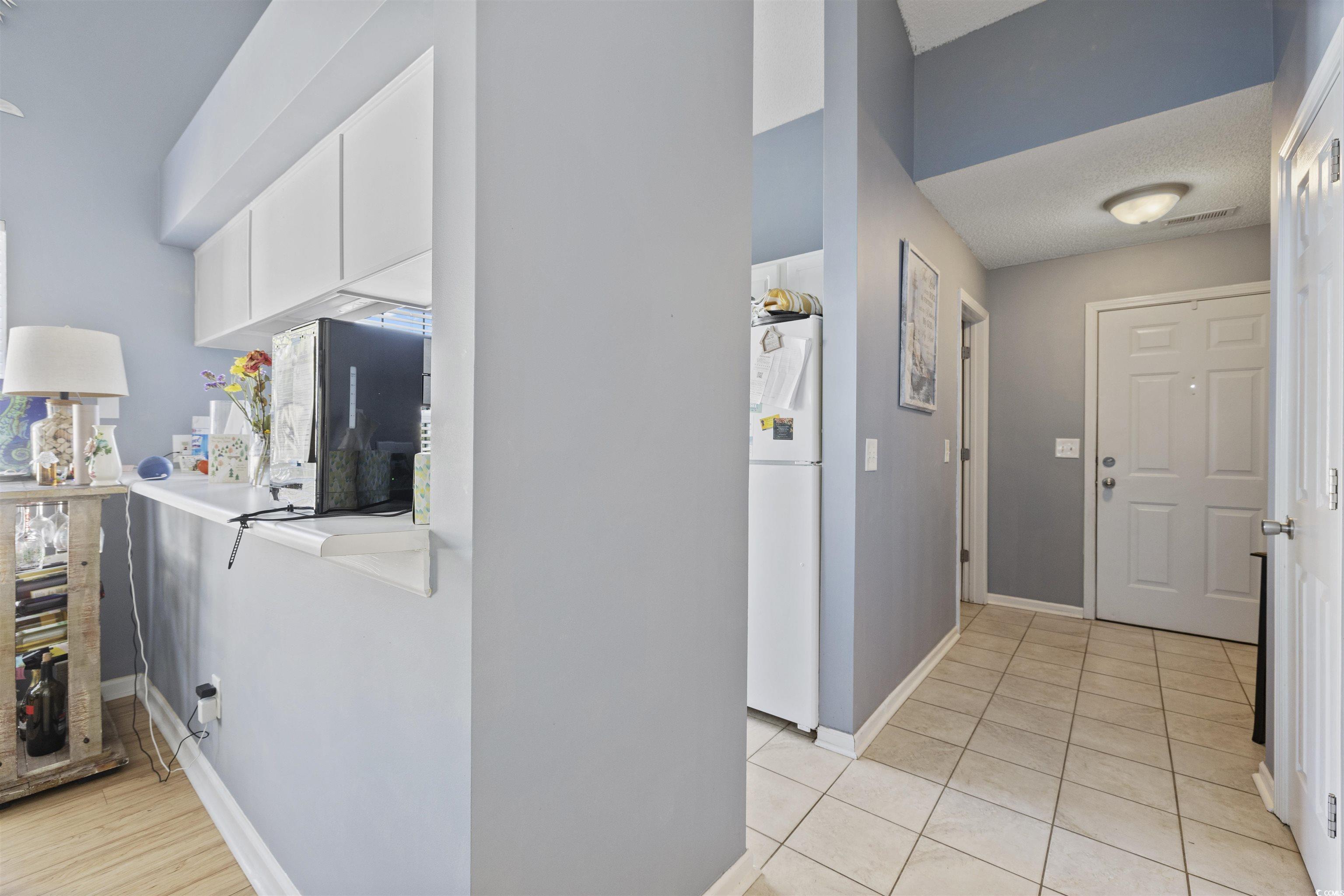 5060 Windsor Green Way Property Photo 8