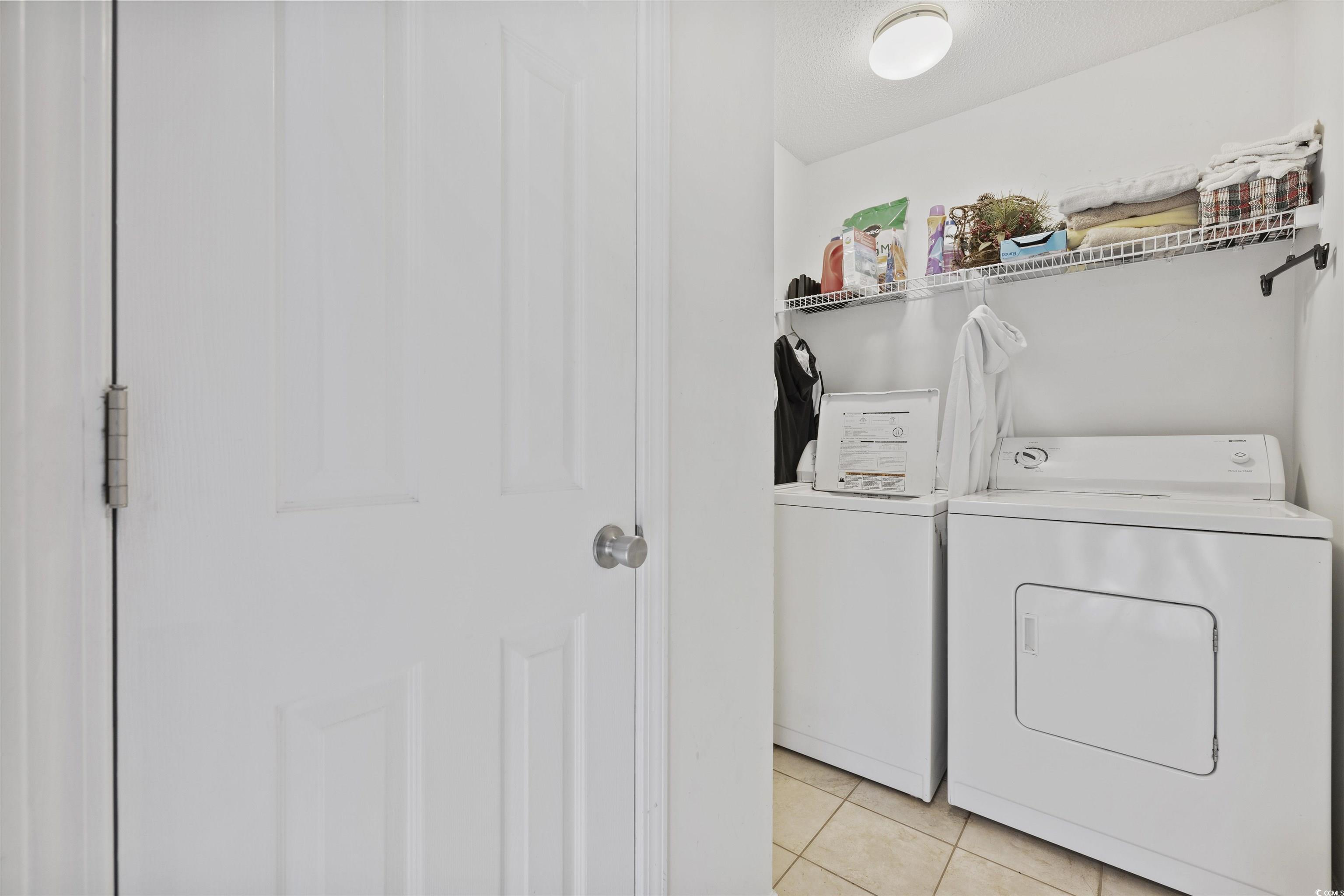 5060 Windsor Green Way Property Photo 13