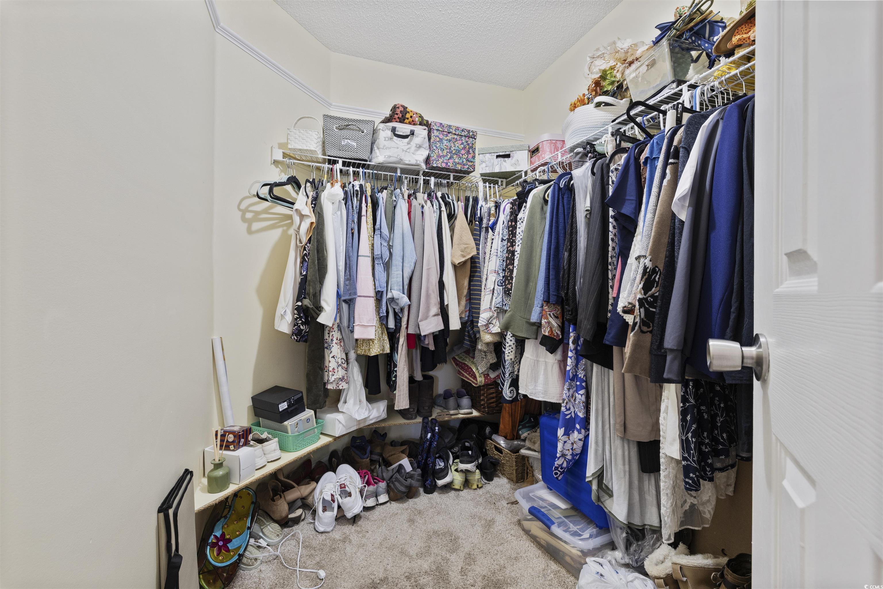 5060 Windsor Green Way Property Photo 17