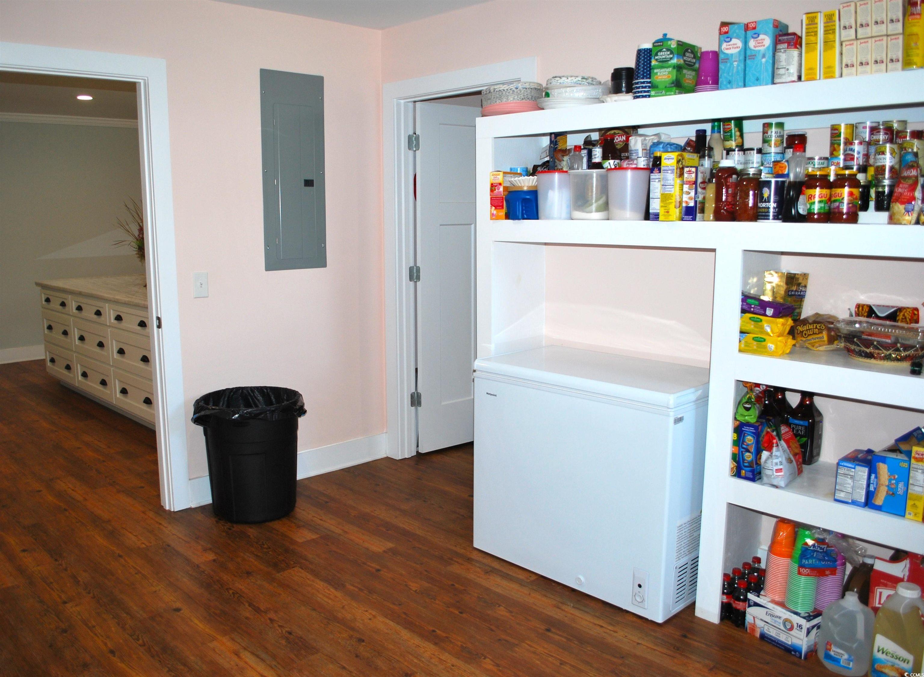 960 South Farr Ave. Property Photo 18