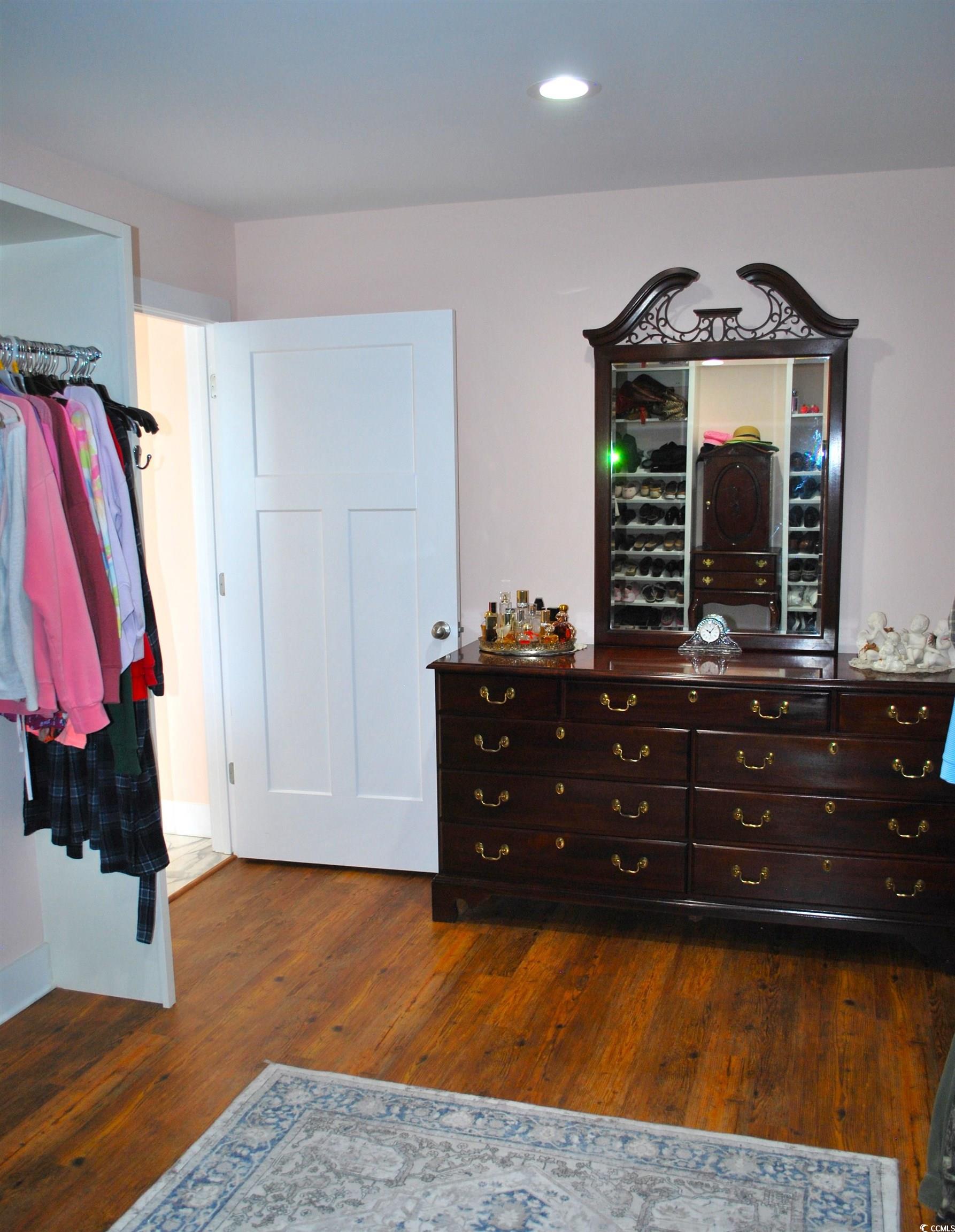 960 South Farr Ave. Property Photo 25