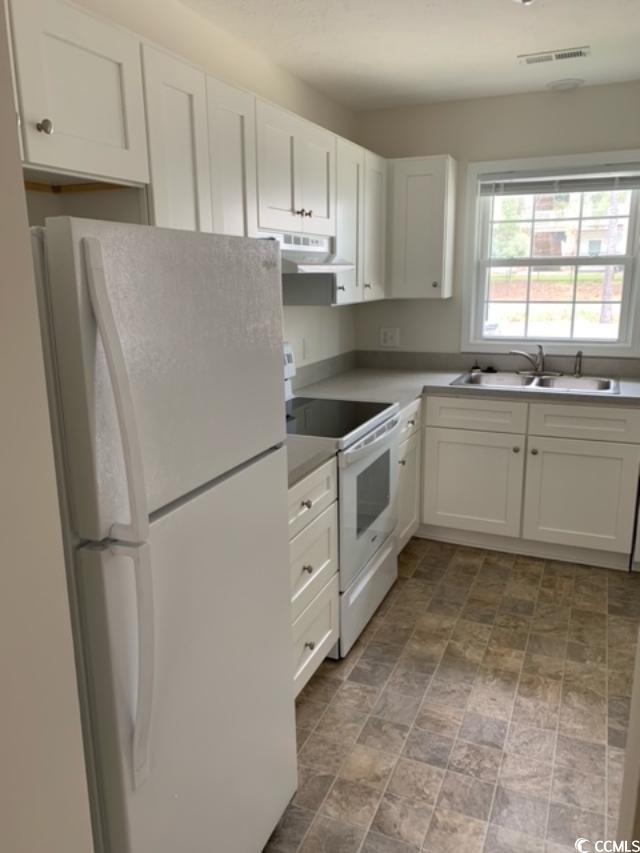 1025 Carolina Rd. Property Photo 2