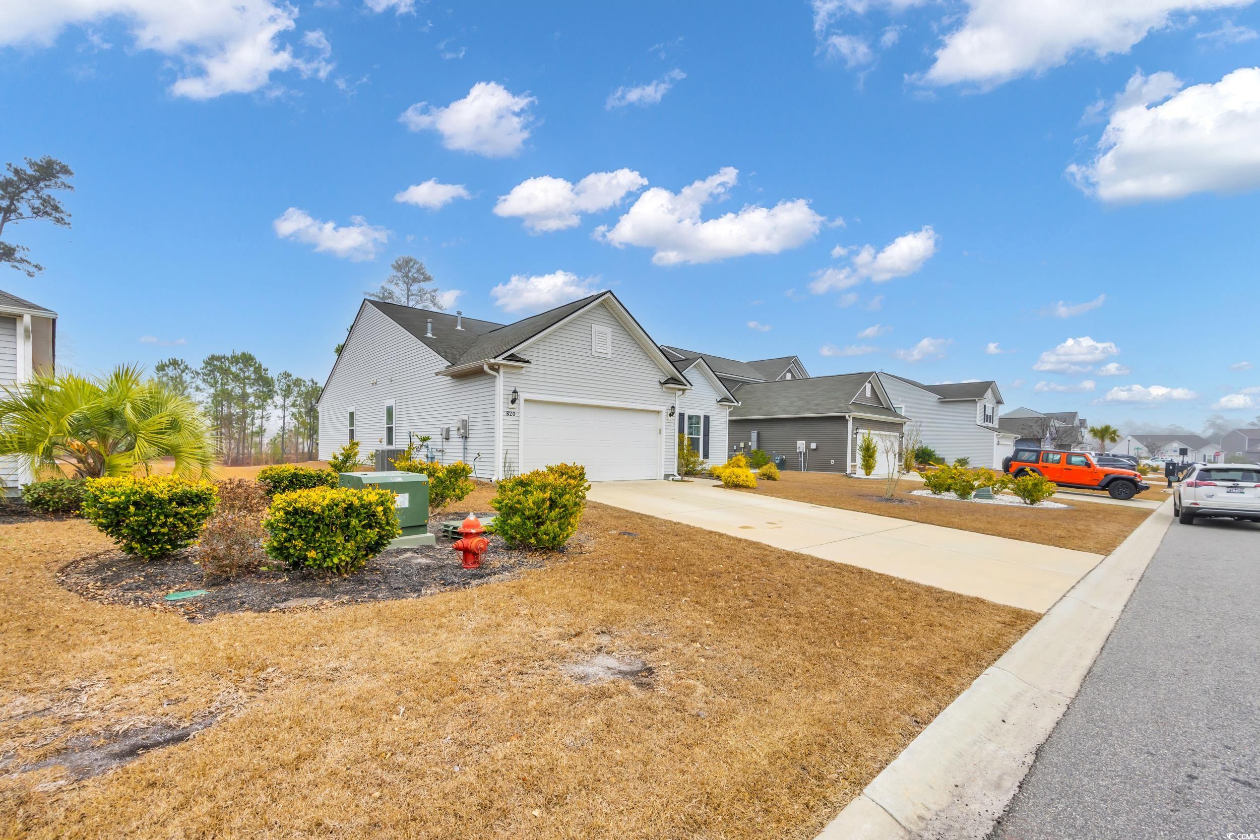 820 Wild Leaf Loop Property Photo 3