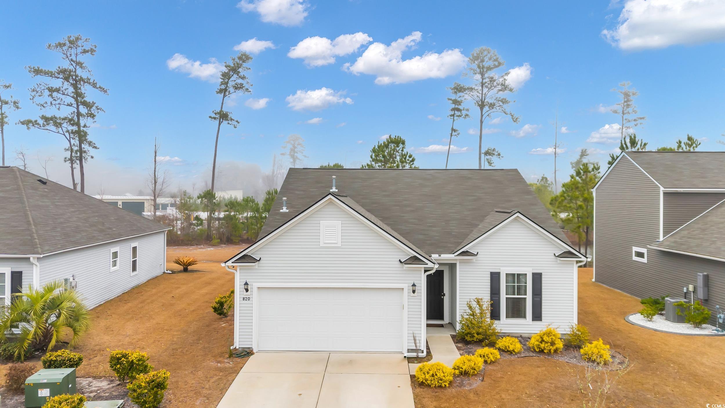820 Wild Leaf Loop Property Photo 4