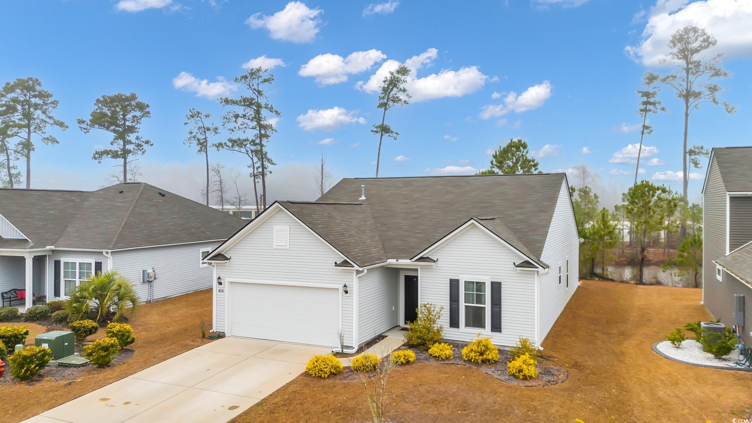 820 Wild Leaf Loop Property Photo 5