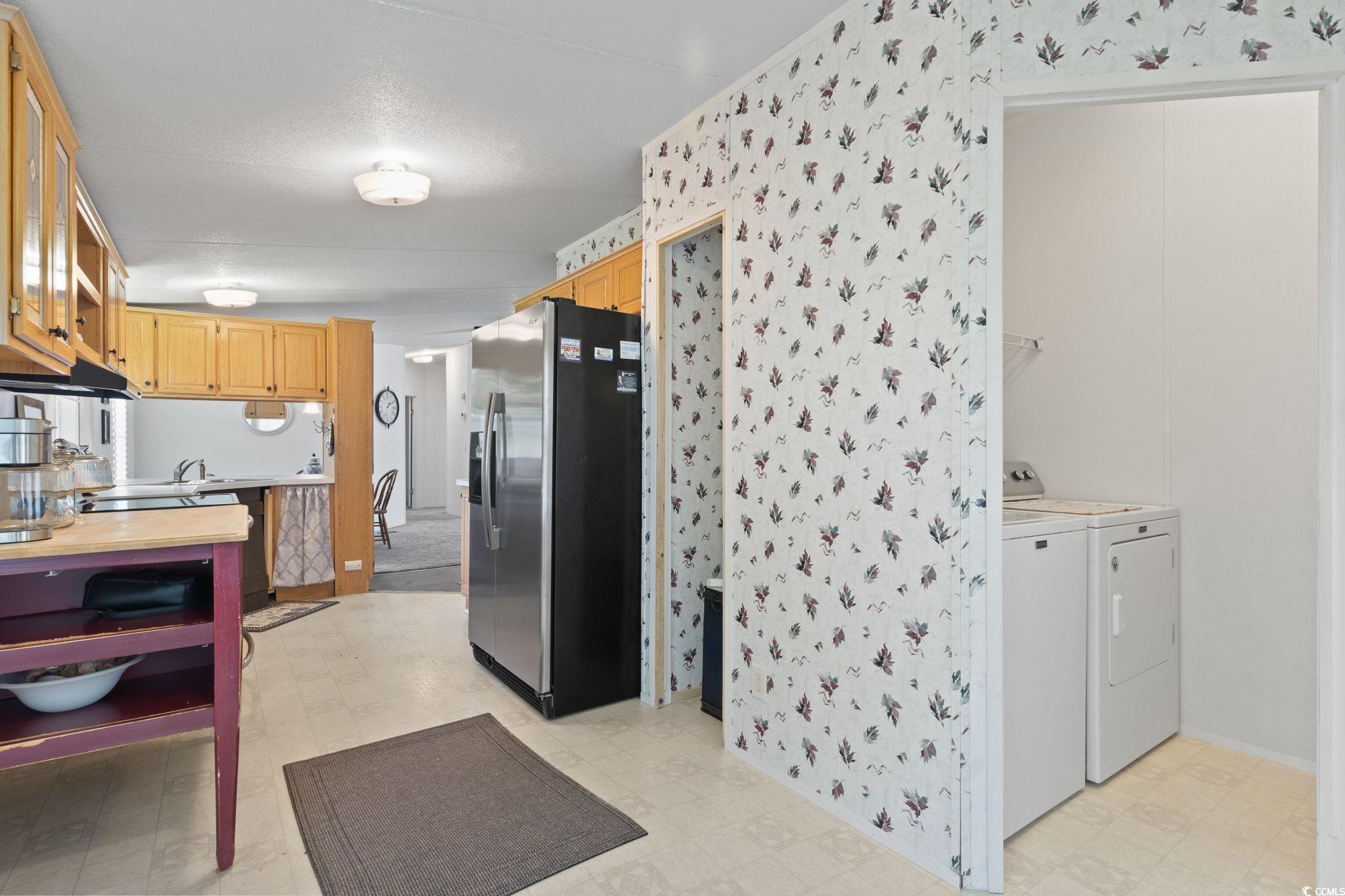 1064 Palm Dr. Property Photo 7