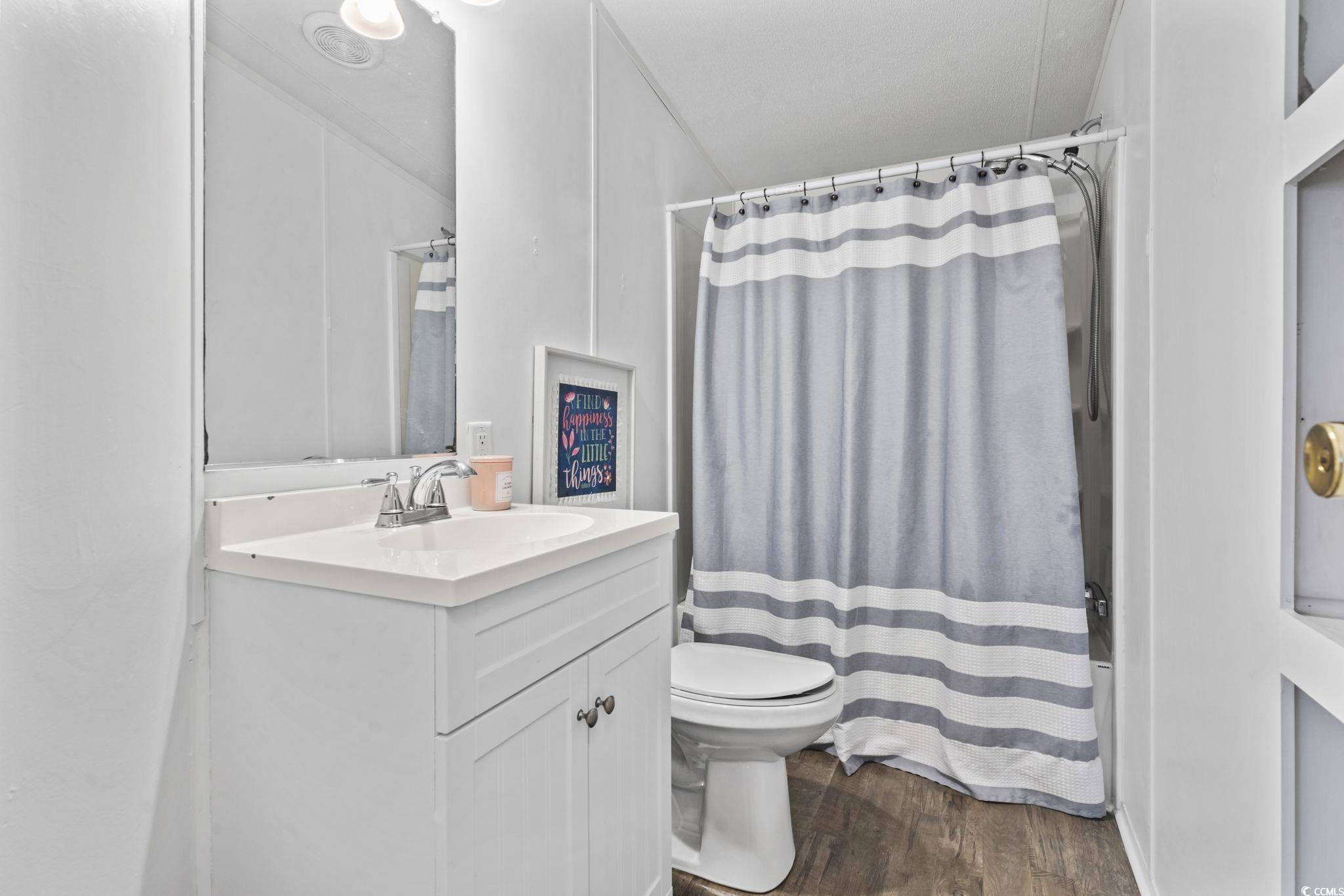 1064 Palm Dr. Property Photo 21