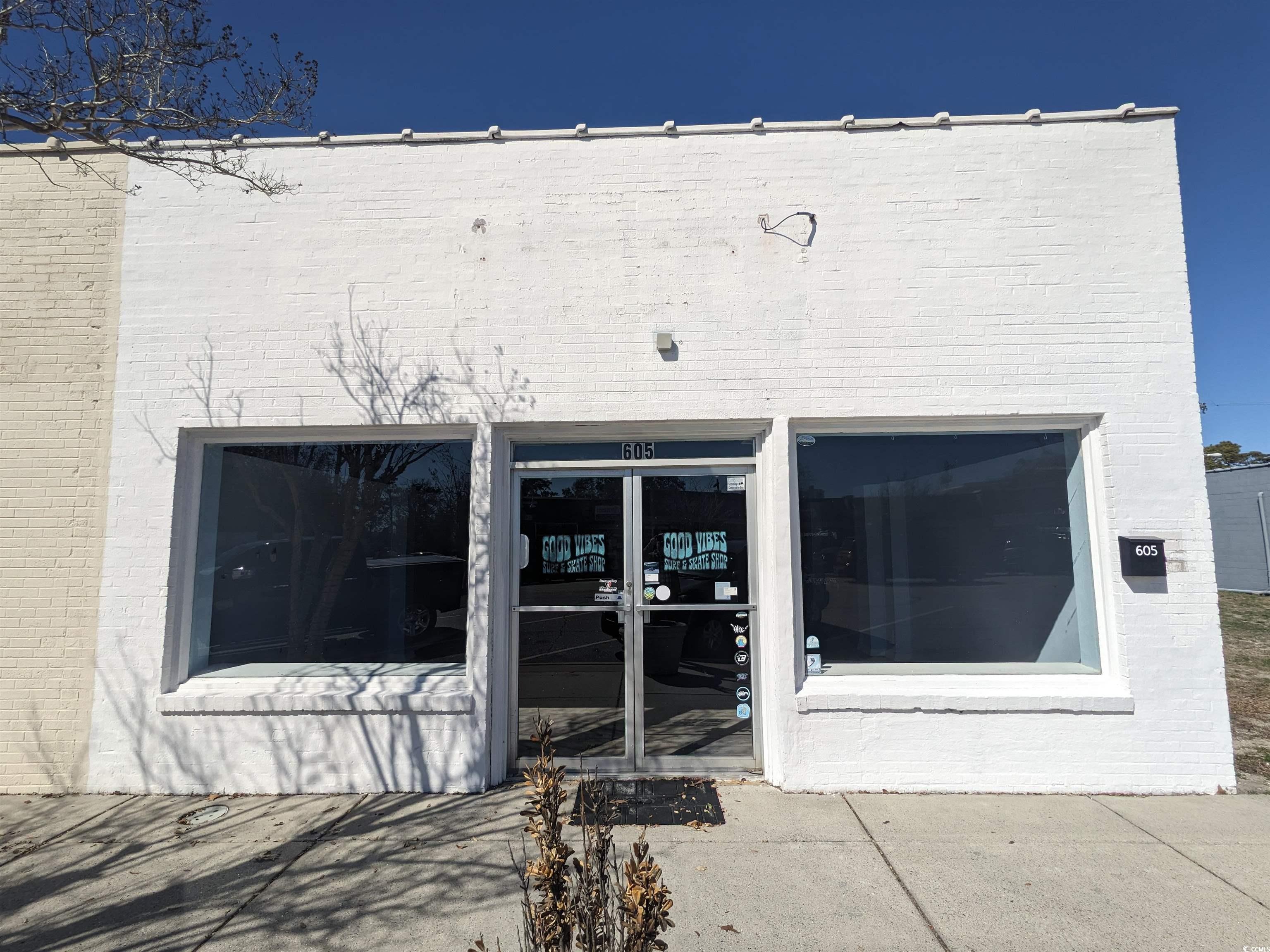 605 Broadway St. Property Photo 1
