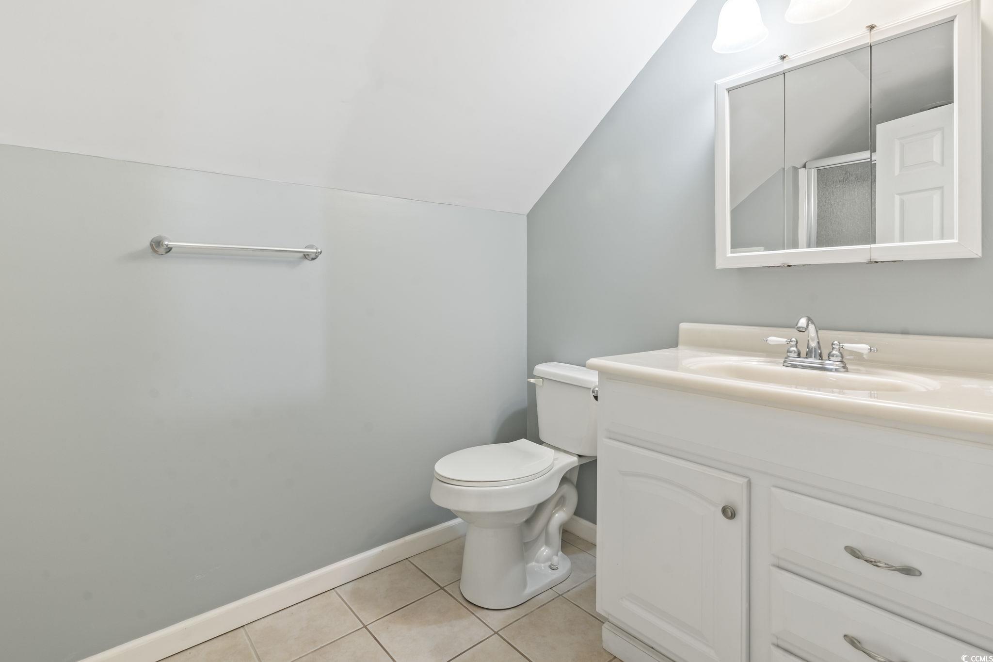 390 Boundary Ave. Property Photo 37