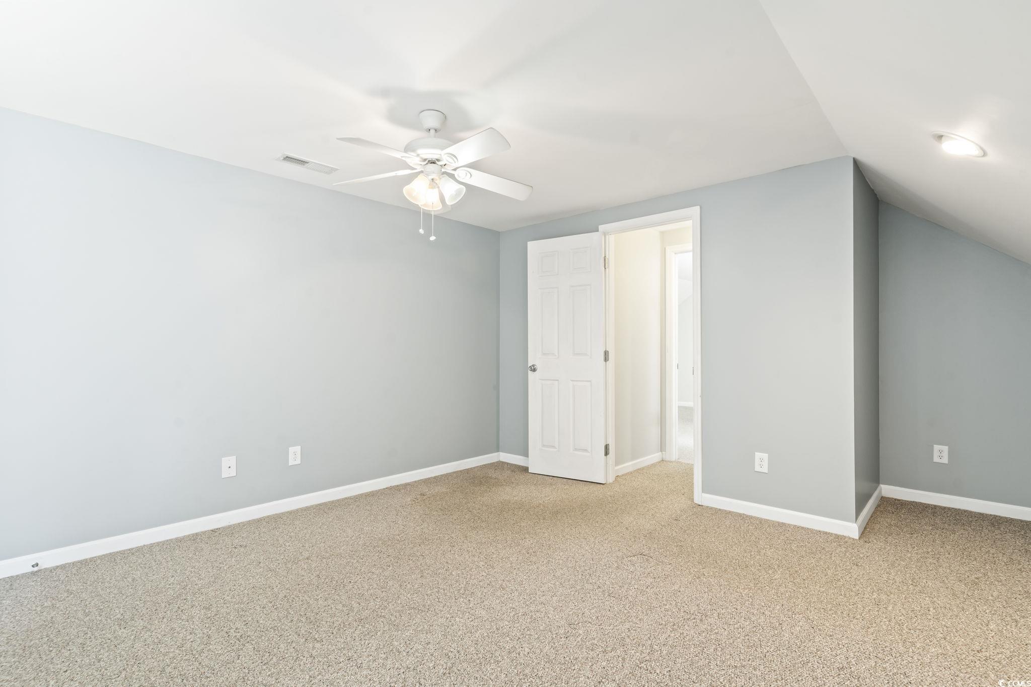 390 Boundary Ave. Property Photo 38
