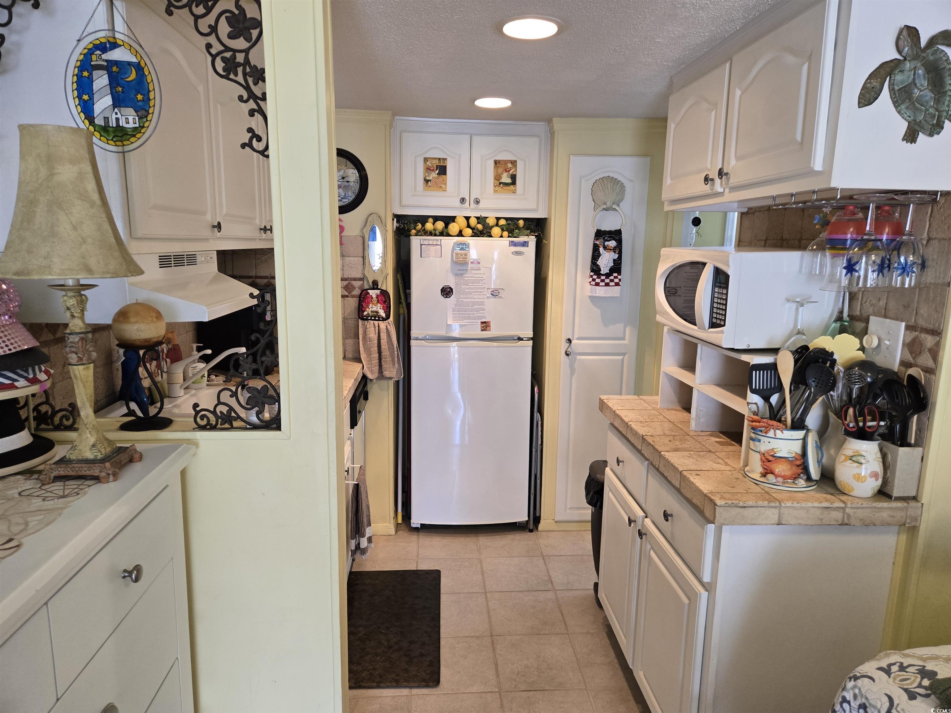 2204 S Perrin Dr. Property Photo 20