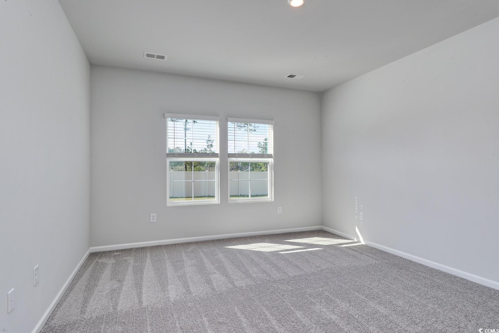703 St. Albans Loop Property Photo 11
