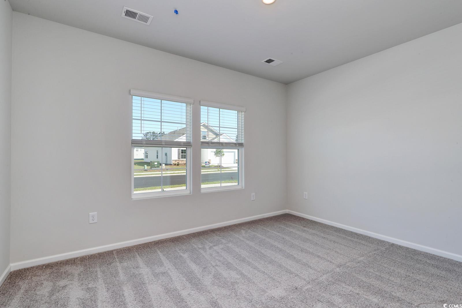 703 St. Albans Loop Property Photo 15