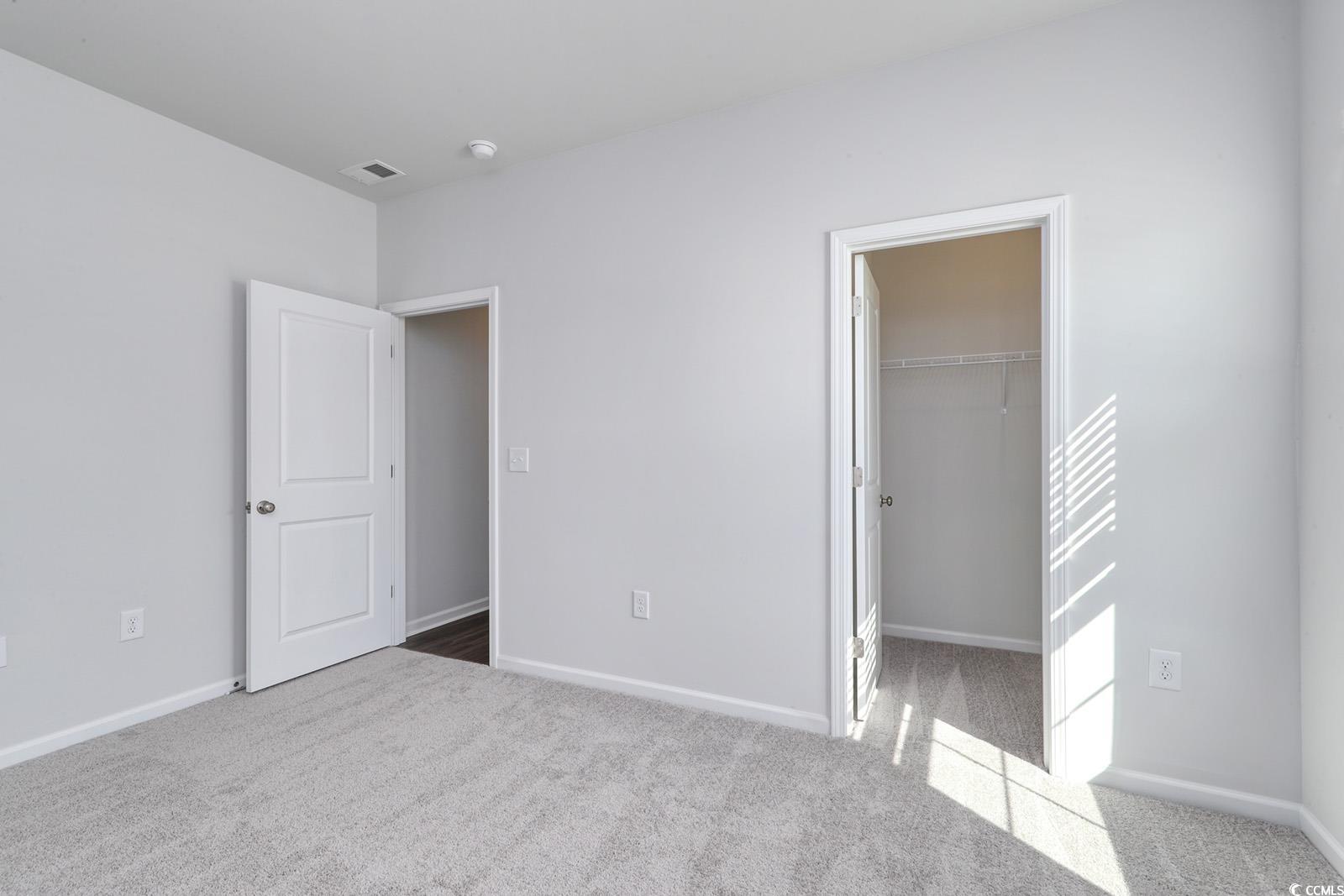 703 St. Albans Loop Property Photo 18