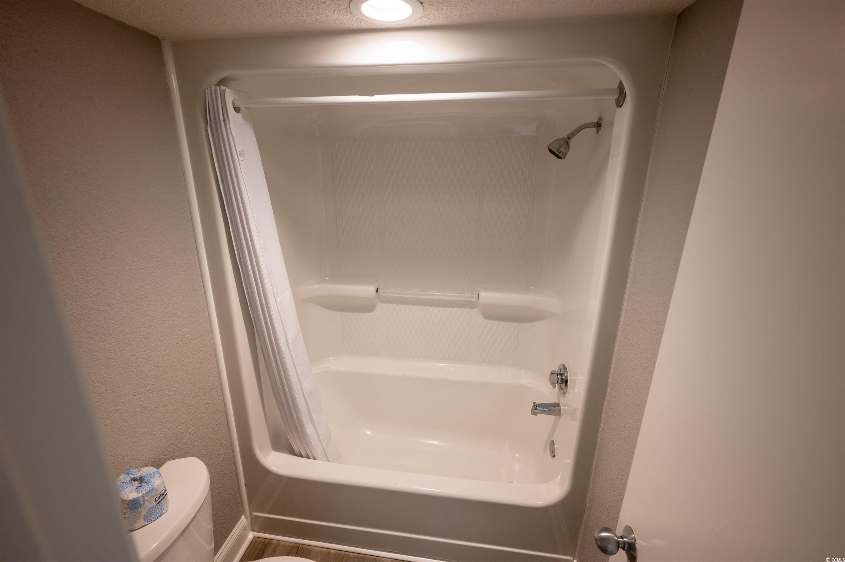 2106 N Ocean Blvd. Property Photo 9
