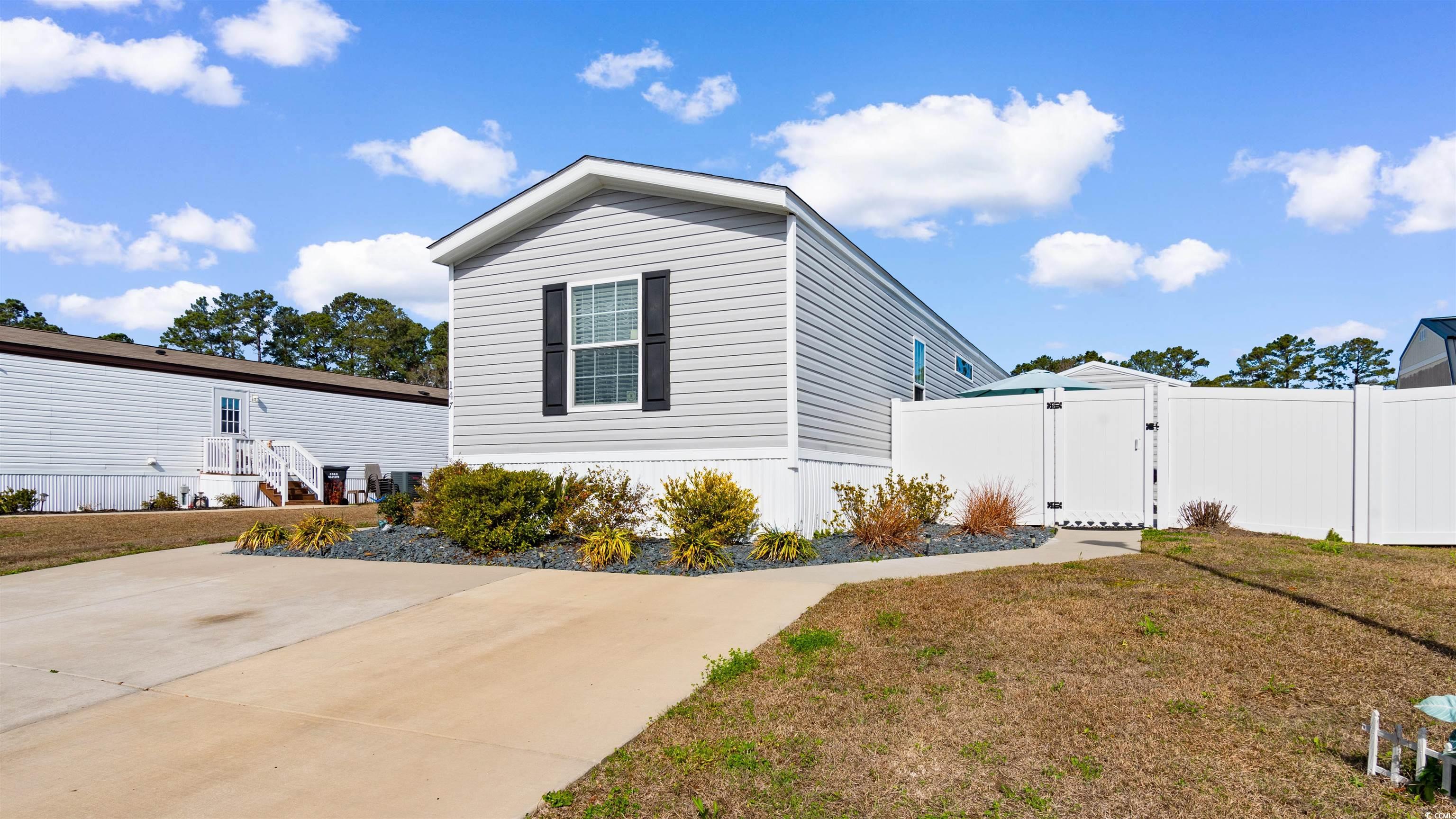 147 Shetland Woods Dr. Property Photo