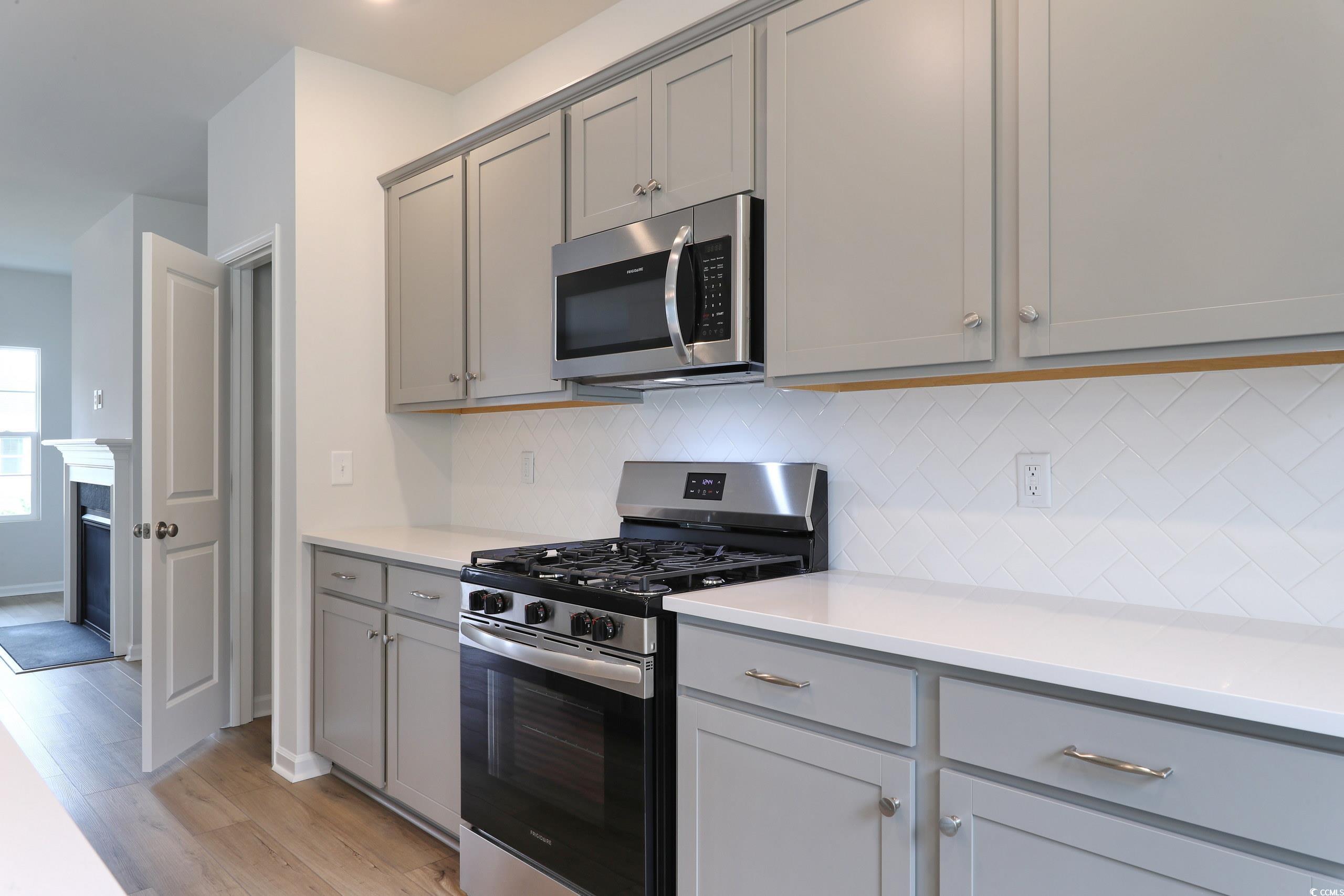 667 Mccorkle Place Property Photo 8