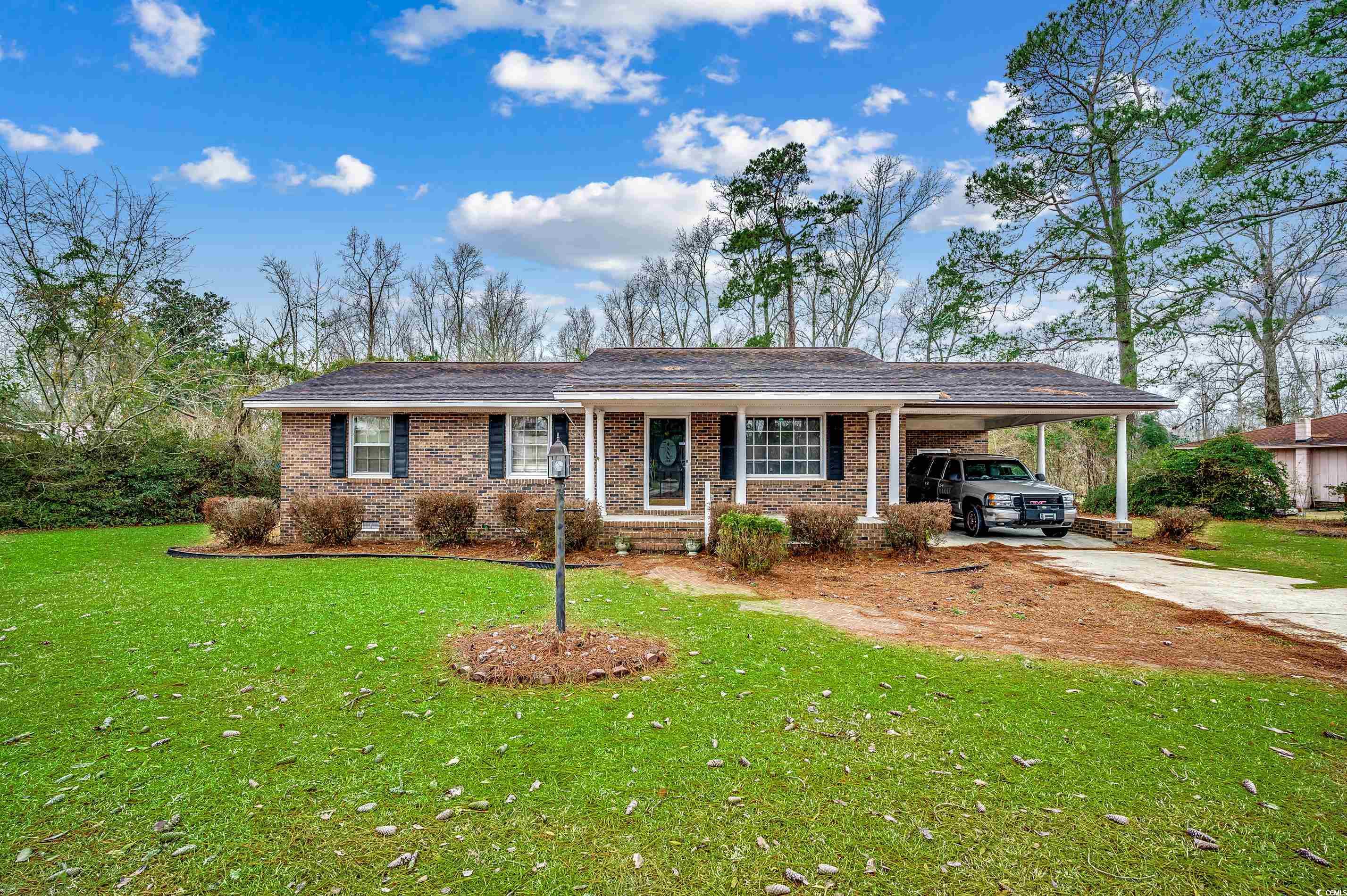 Pinewood Real Estate Listings Main Image