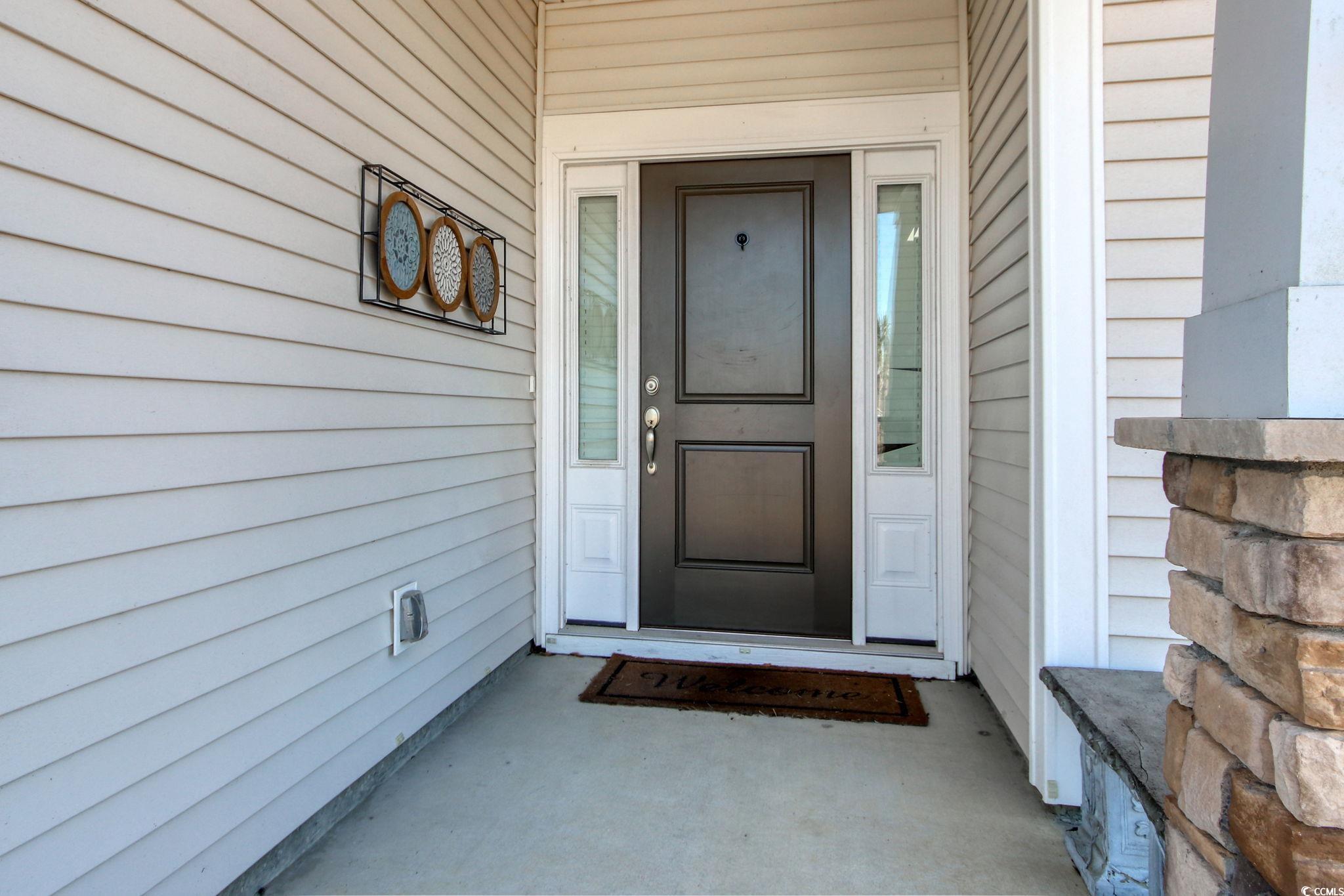 568 Canborough Lane Property Photo 4