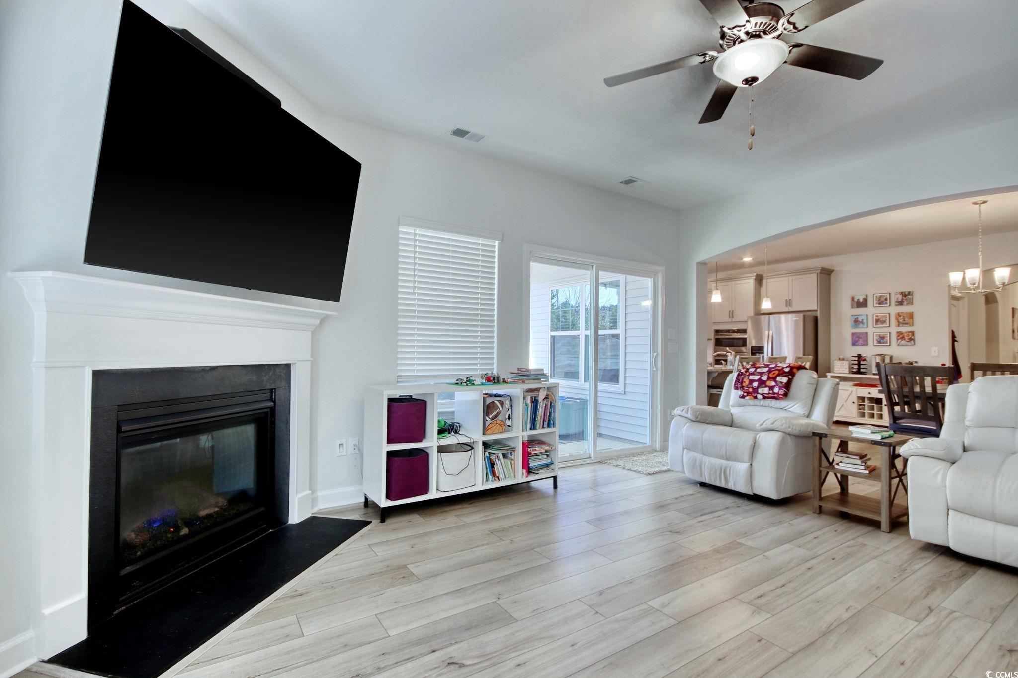 568 Canborough Lane Property Photo 15