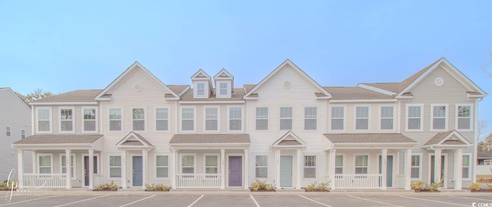 Bayshore Townhomes Real Estate Listings Main Image