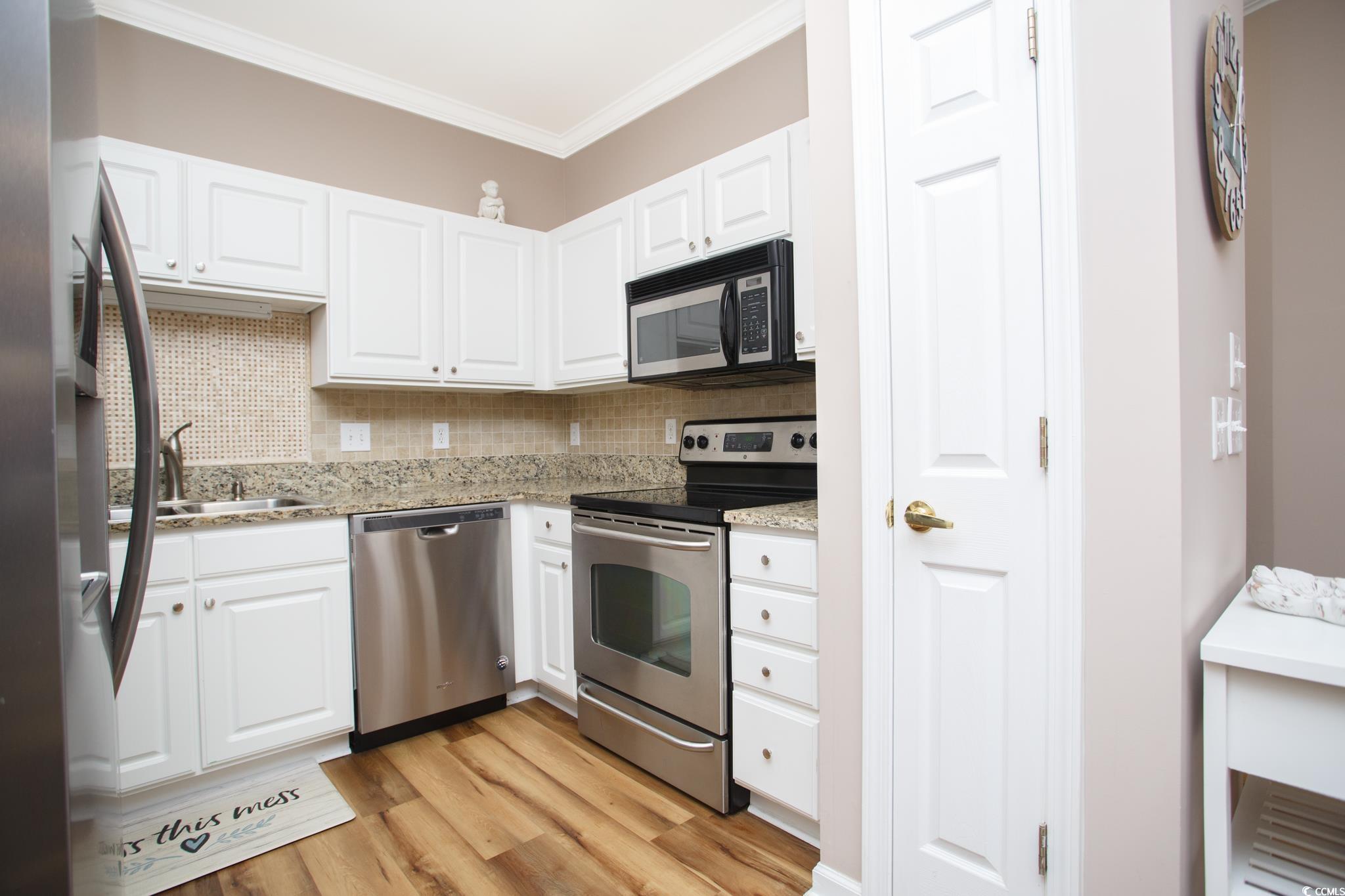 9768 Leyland Dr. Property Photo 5
