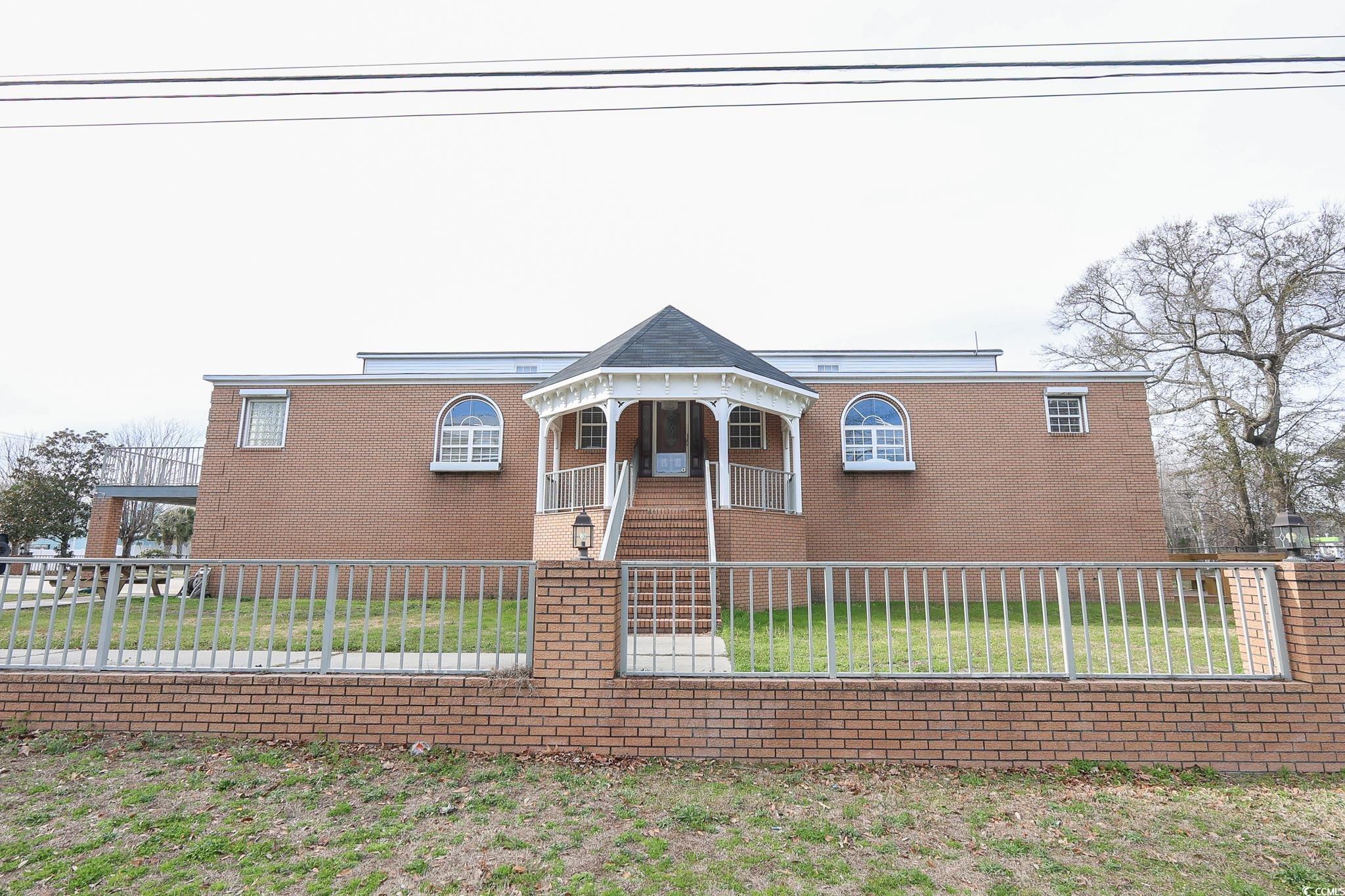 Hurl Rocks Real Estate Listings Main Image