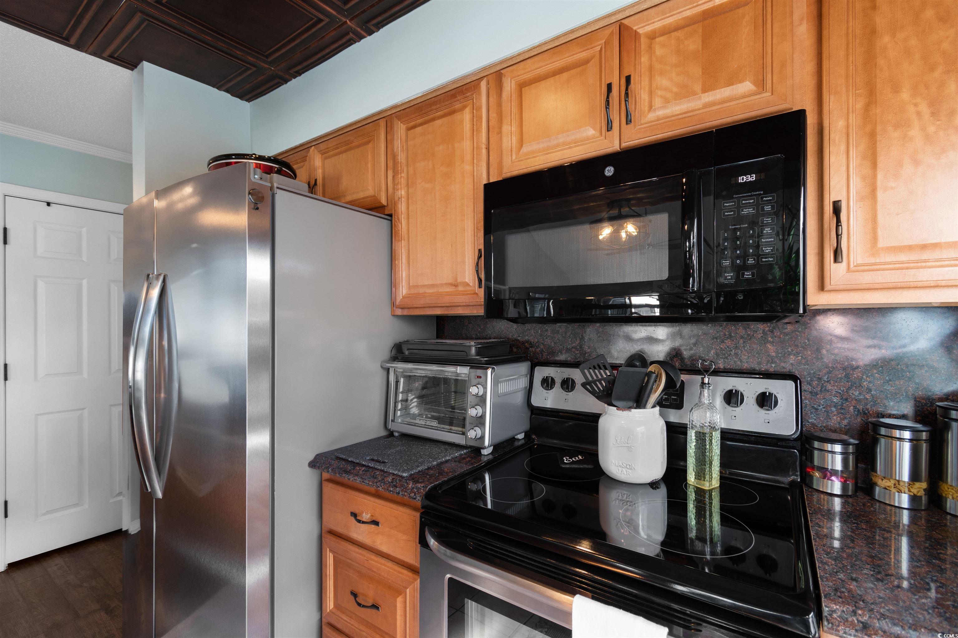 611 Woodmoor Dr. Property Photo 10