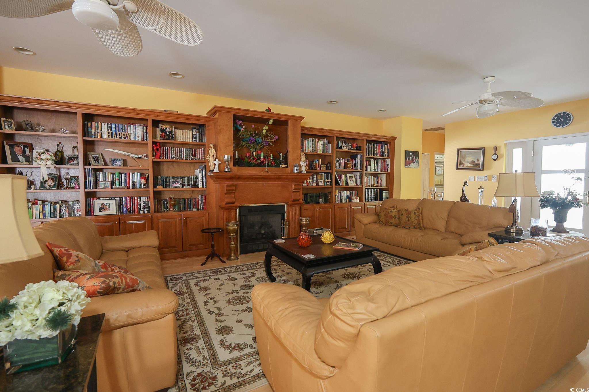4244 Luck Ave. Property Photo 3
