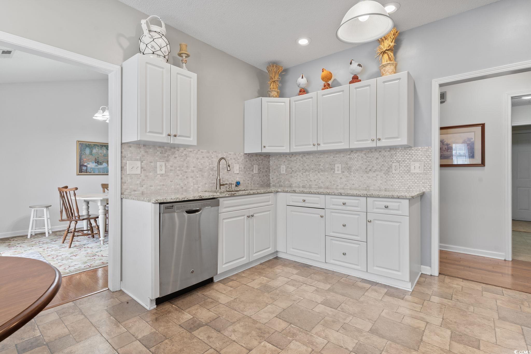 5077 Capulet Circle Property Photo 9