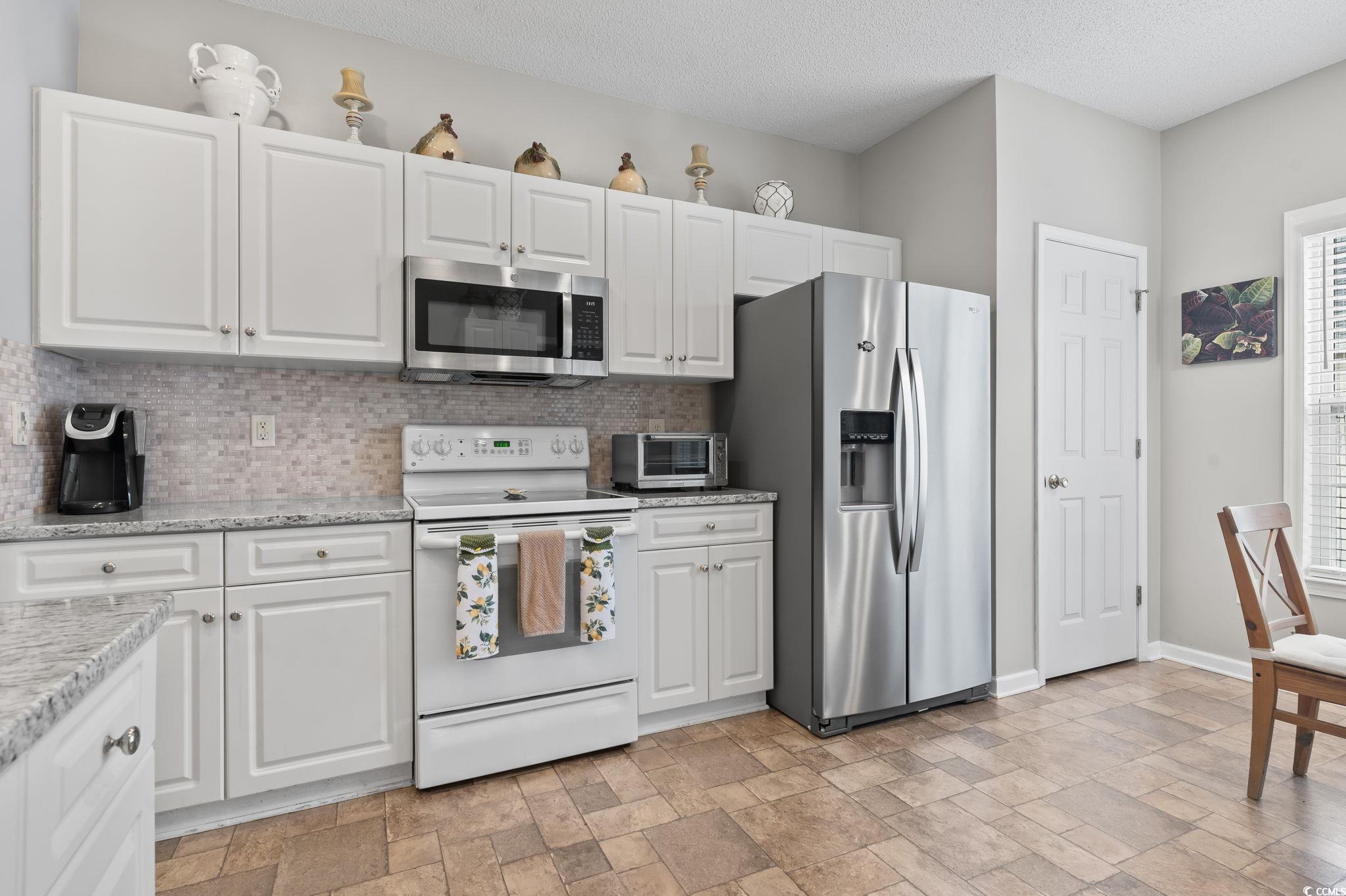 5077 Capulet Circle Property Photo 12
