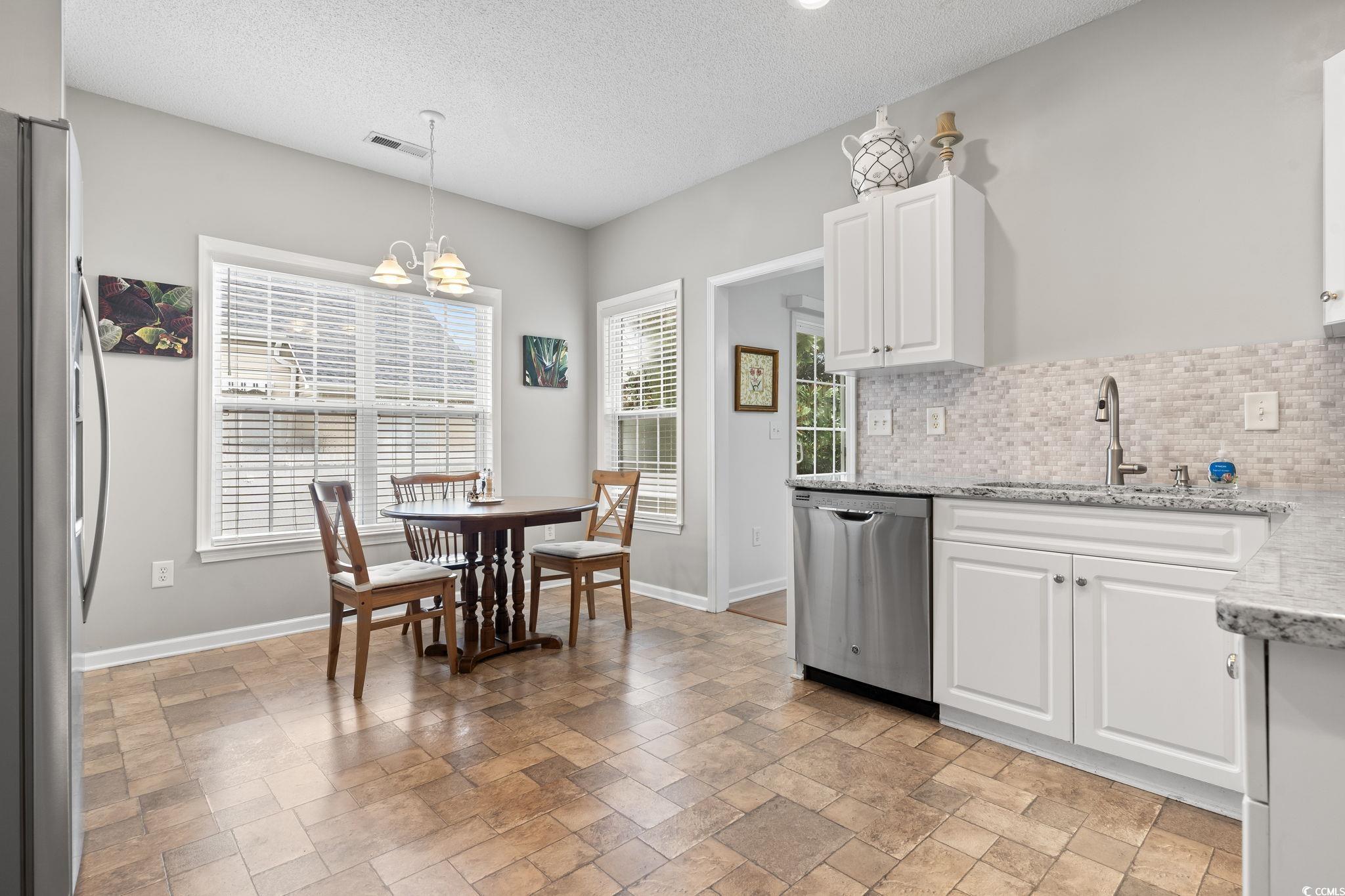 5077 Capulet Circle Property Photo 13