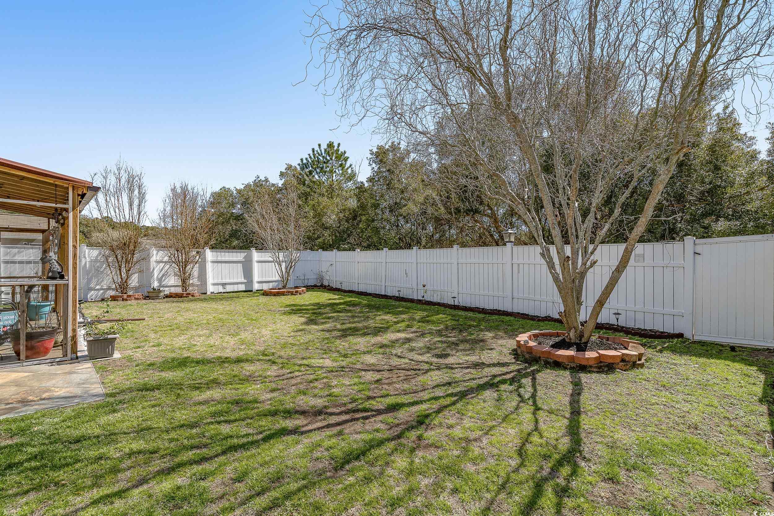 813 Silvercrest Dr. Property Photo 29